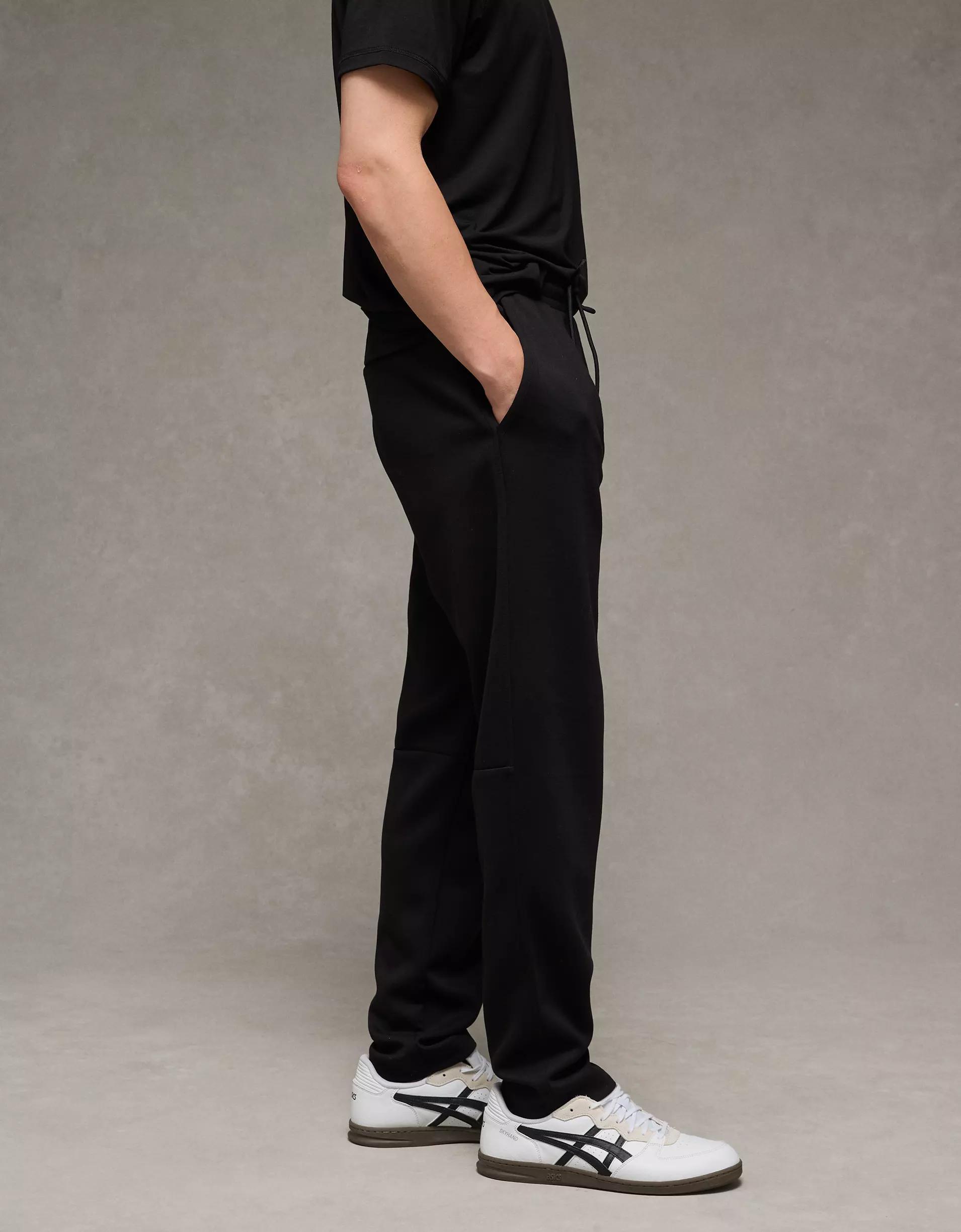 AE 24/7 Pant Product Image