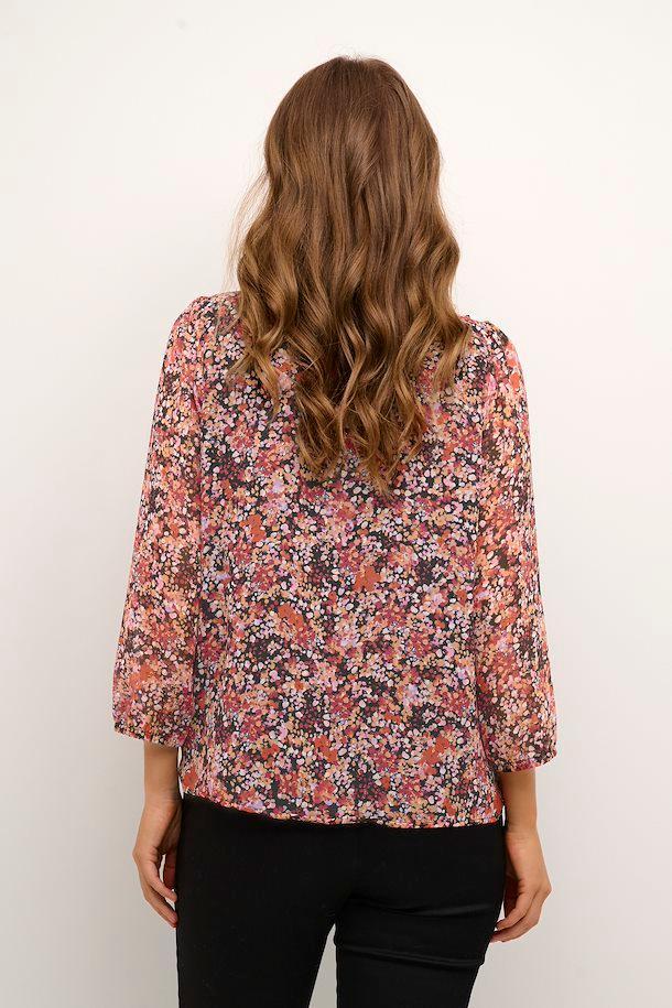 CUcinna Blouse Product Image