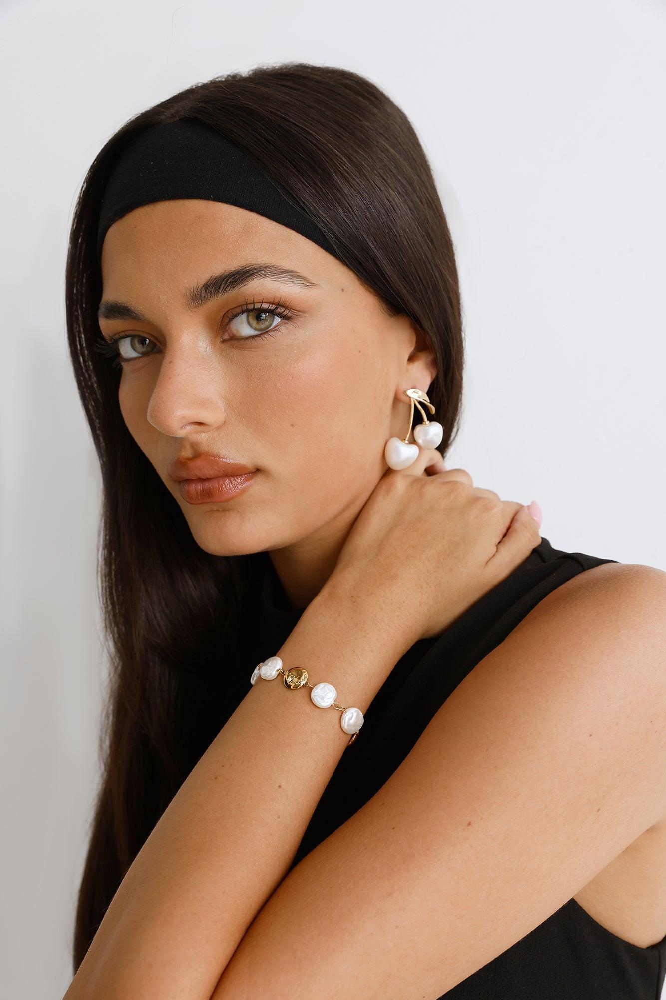 Pearl Cherries Earrings Gold Product Image