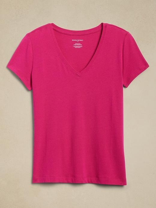 Timeless V-Neck T-Shirt Product Image