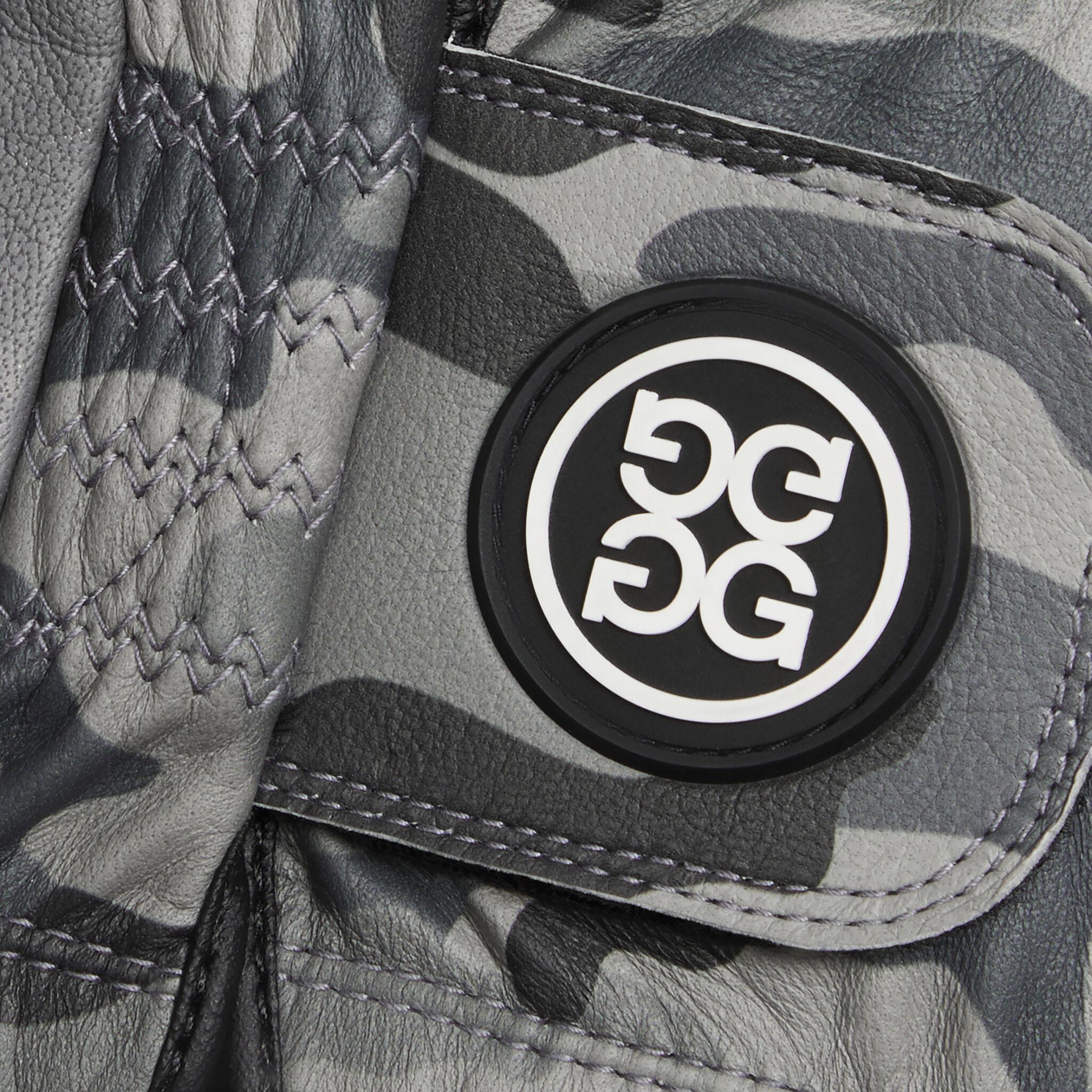 MEN'S SIGNATURE CAMO GOLF GLOVE Product Image
