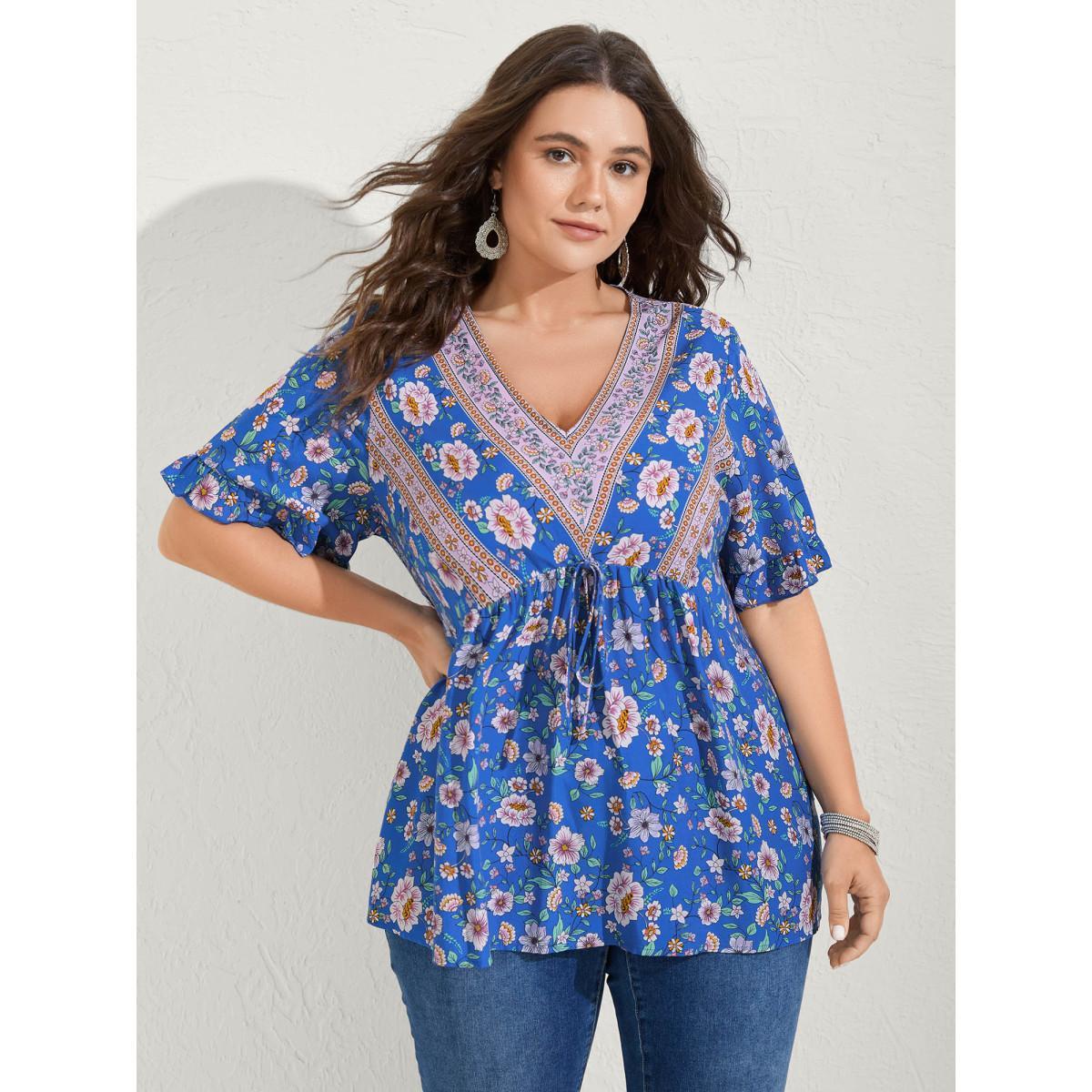 Plus Size Skyblue Asymmetrical Floral Print V-Neck Blouse Women Short sleeve V-neck Vacation Blouses BloomChic 28/5X Product Image