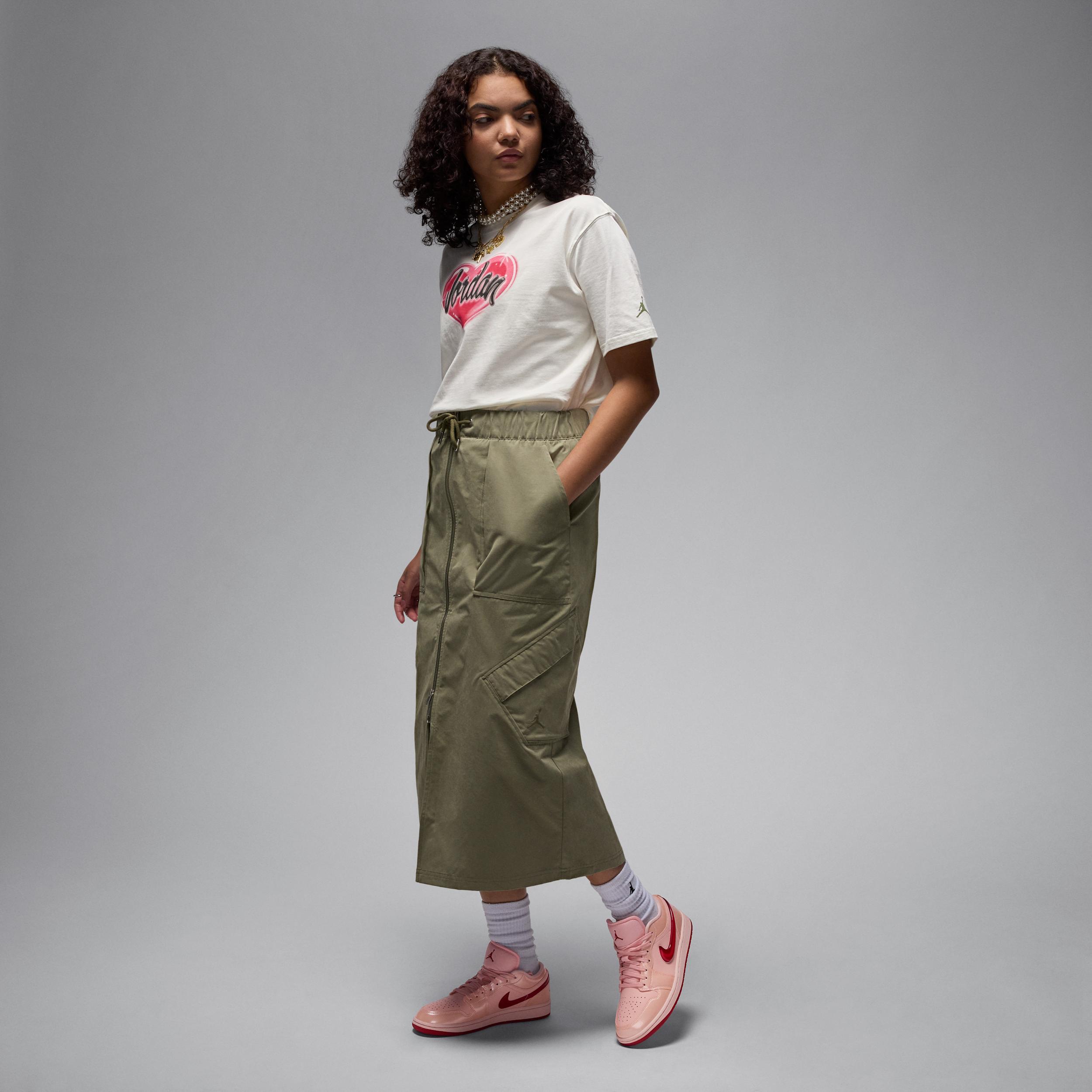 Jordan Womens Air 1 Low SE Casual Shoes Product Image