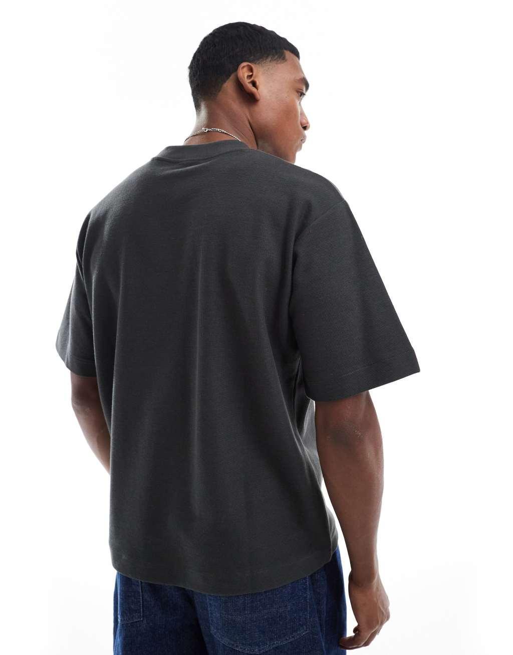 Pull&Bear heavyweight plush t-shirt in gray Product Image