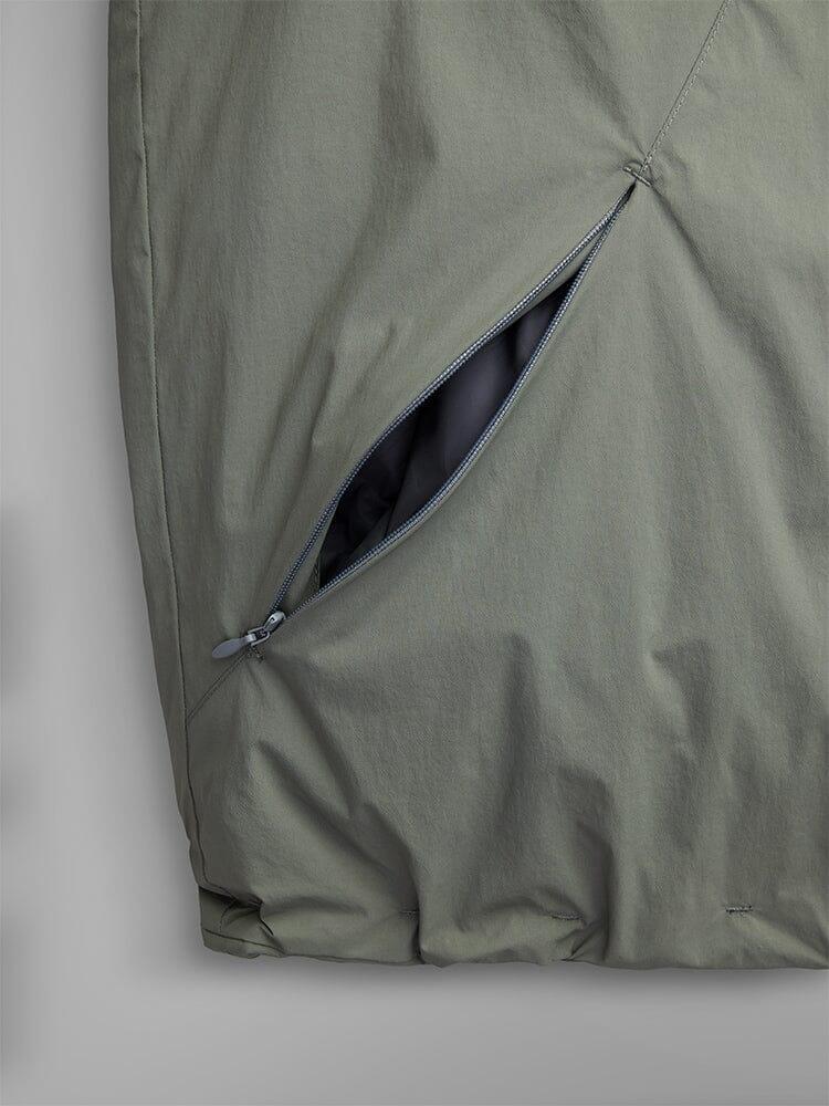 INSULATED HOODED PARKA Male Product Image