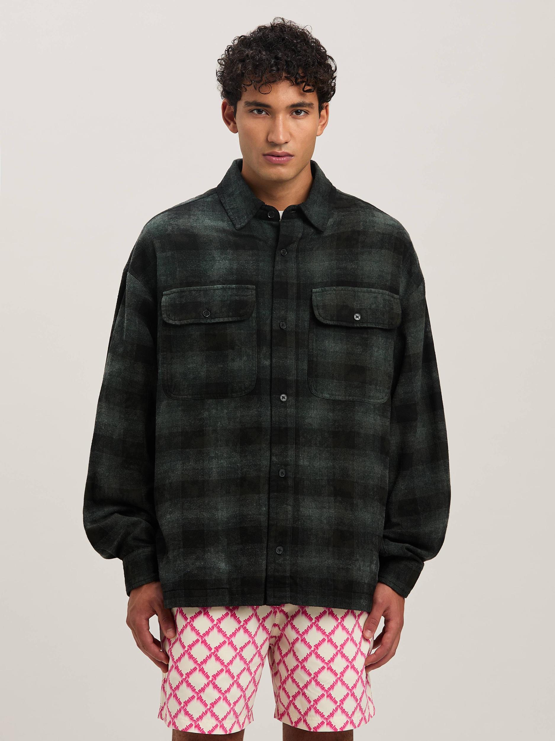 M CURVED LOGO CHECK SHIRT LS MILITARY GR Product Image