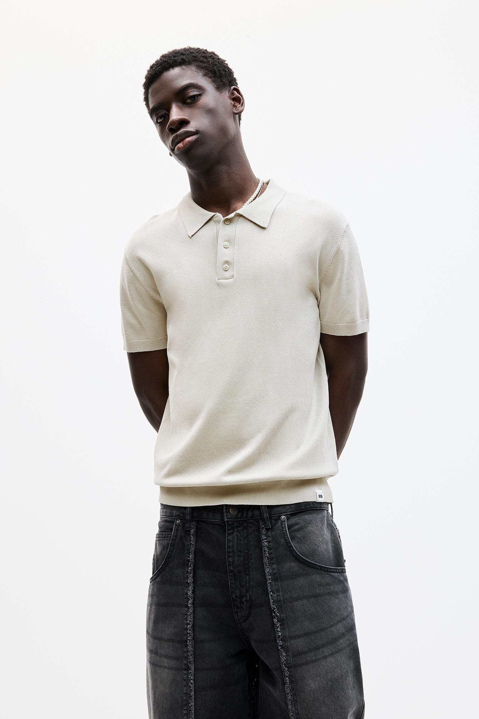 Short sleeve knit polo shirt Product Image