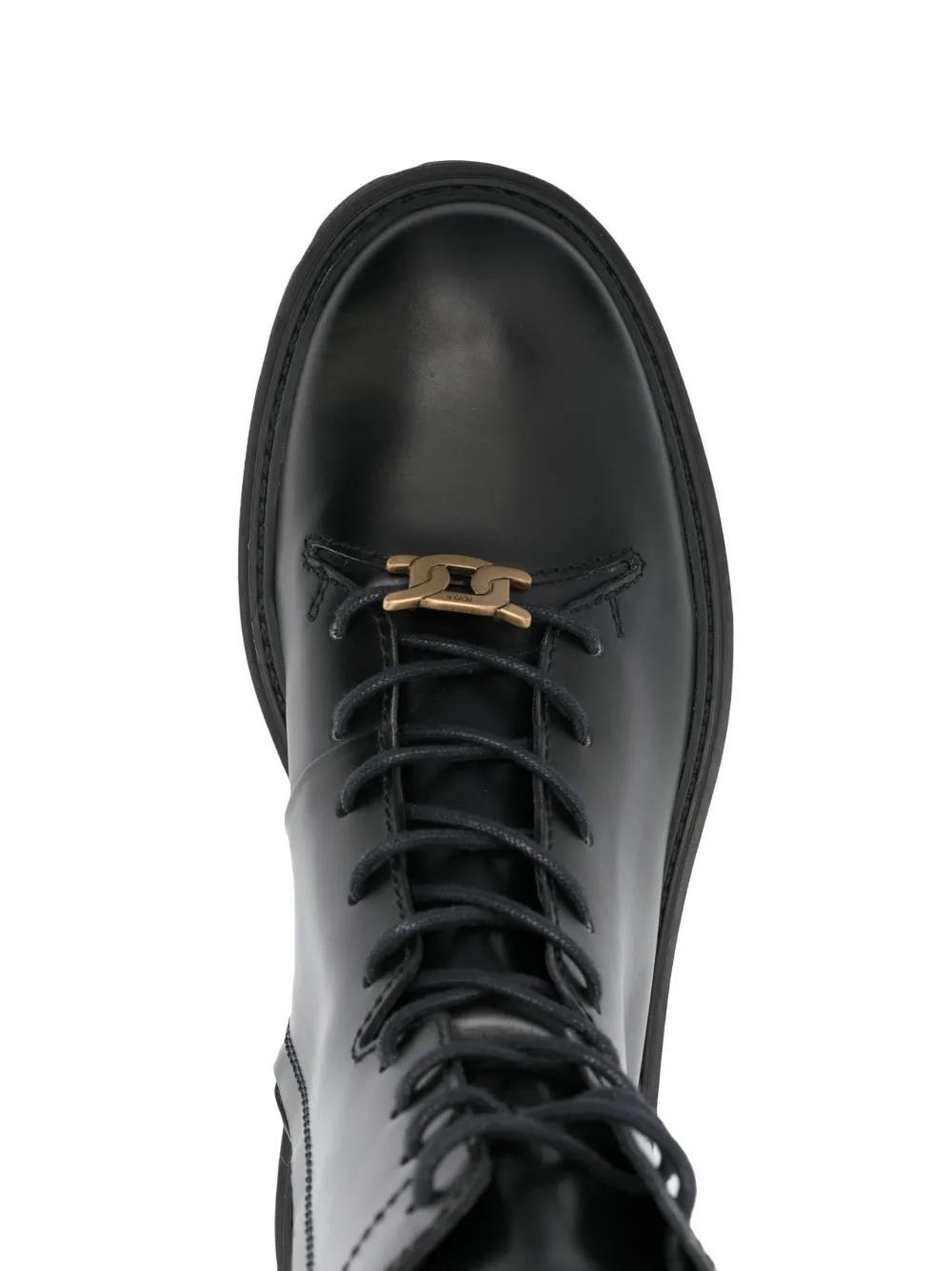 logo-plaque leather boots Product Image
