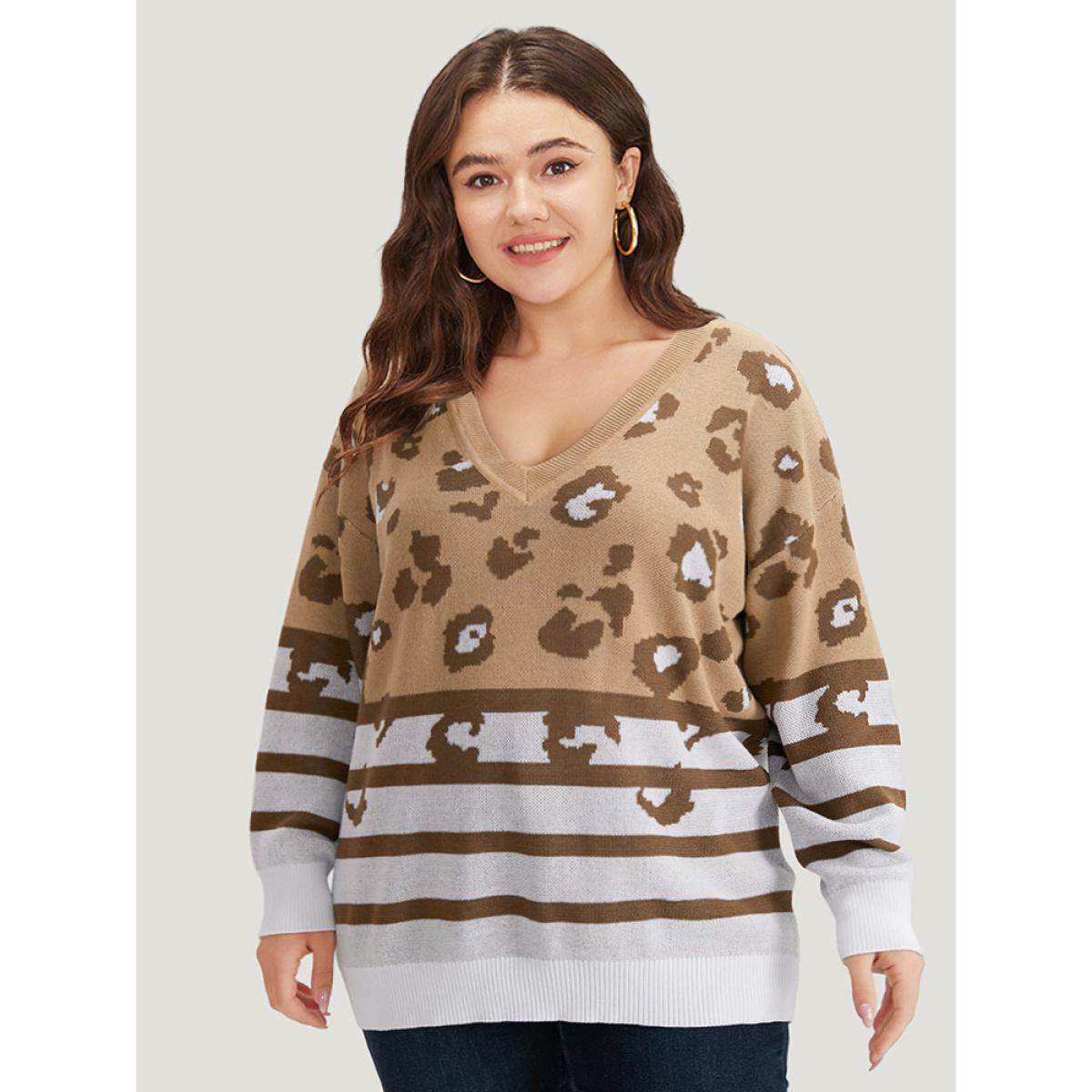 Plus Size Leopard Striped Elastic Cuffs Pullover Leopard Women Casual Loose Long Sleeve V-neck Dailywear Pullovers BloomChic 26/4X Product Image