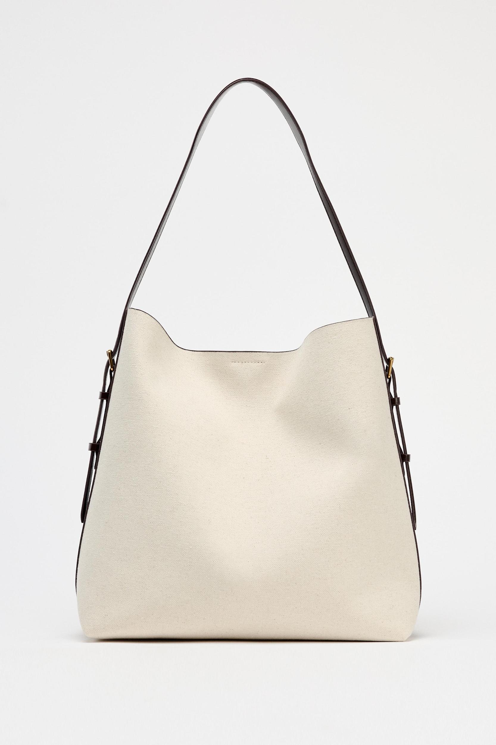 MAXI BUCKET BAG Product Image