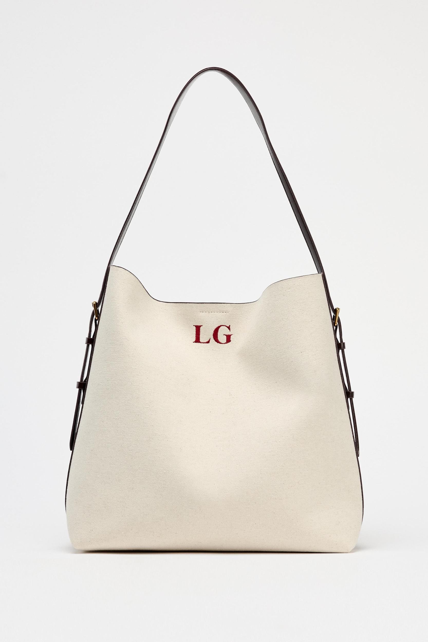 MAXI BUCKET BAG Product Image