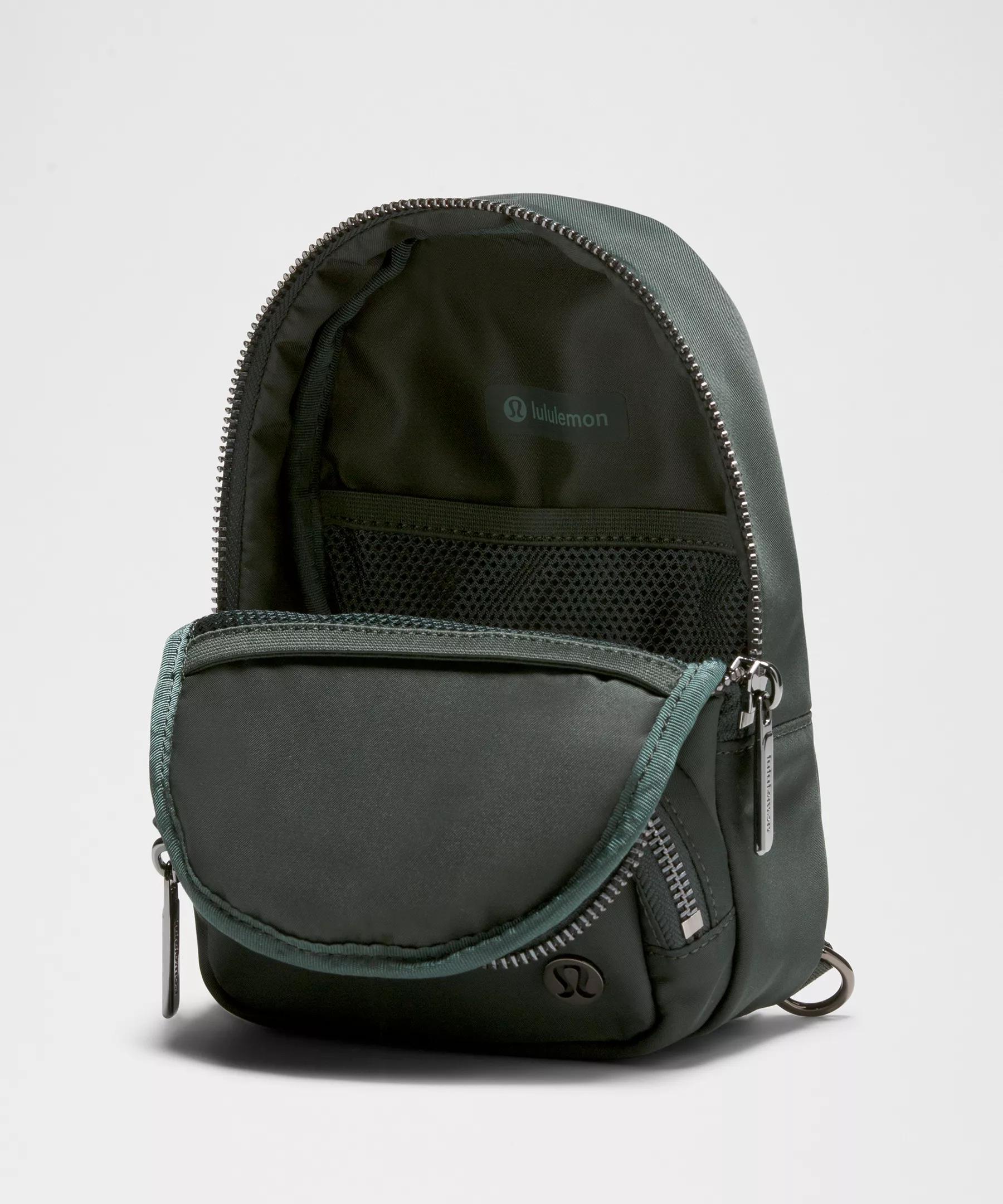 Everywhere Small Sling Bag Product Image