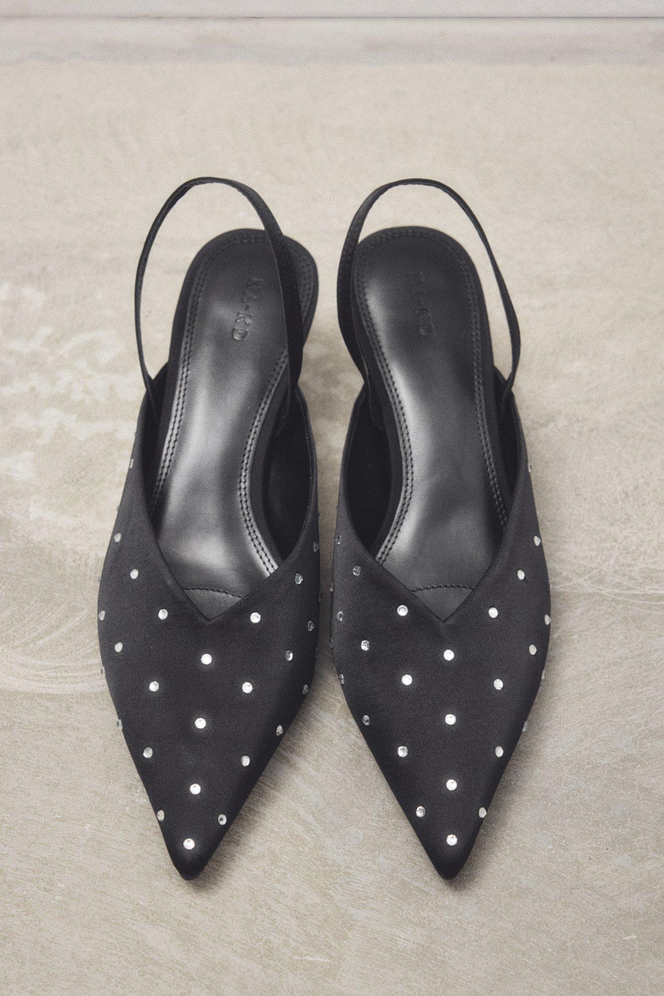 Gem Detailed V-Cut Pumps Product Image