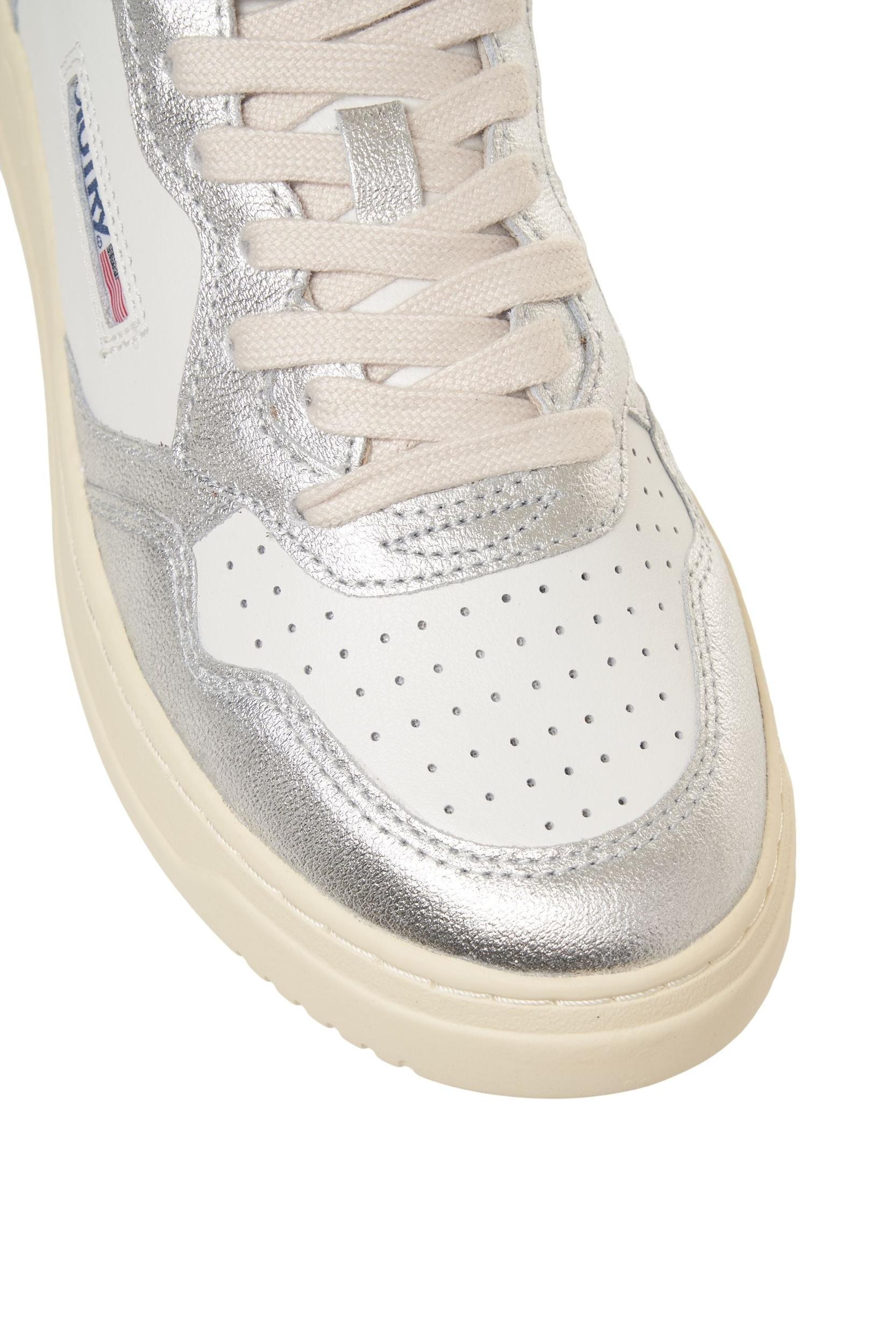 Sneakers 'Medalist Low' Product Image