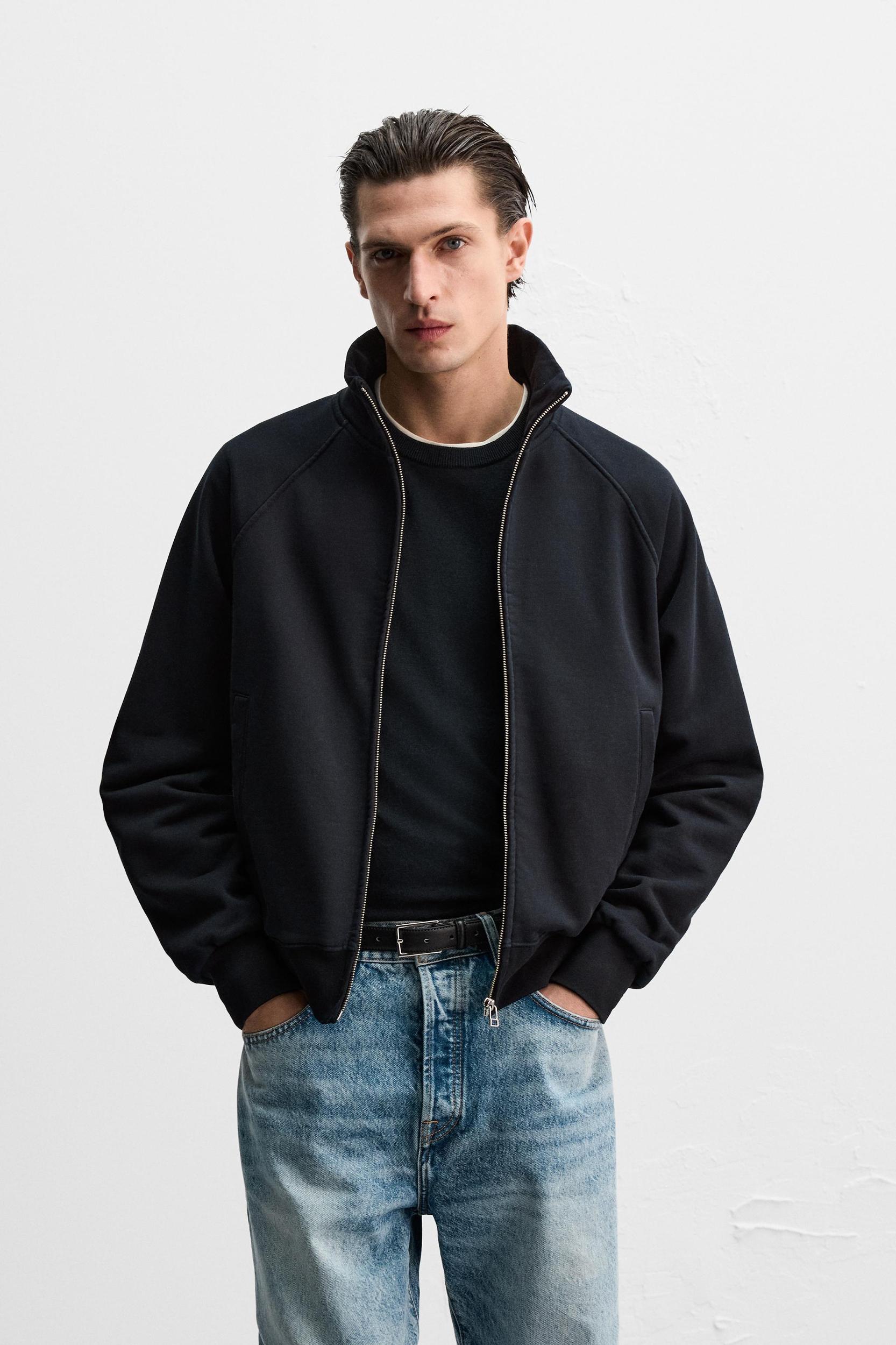 ZIPPERED HEAVY WEIGHT SWEATSHIRT Product Image