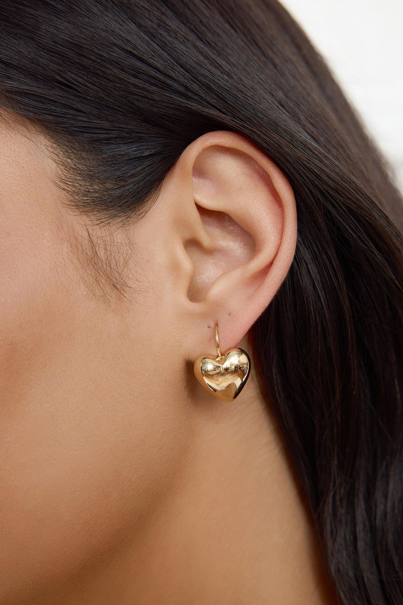 Into Love Earrings Gold Product Image