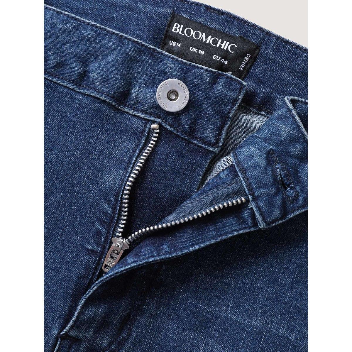 Plus Size Rolled Hem Skinny-Fit Denim Shorts Women Midblue High stretch Everyday-Casual Slanted pocket Denim Shorts BloomChic 10/M Product Image