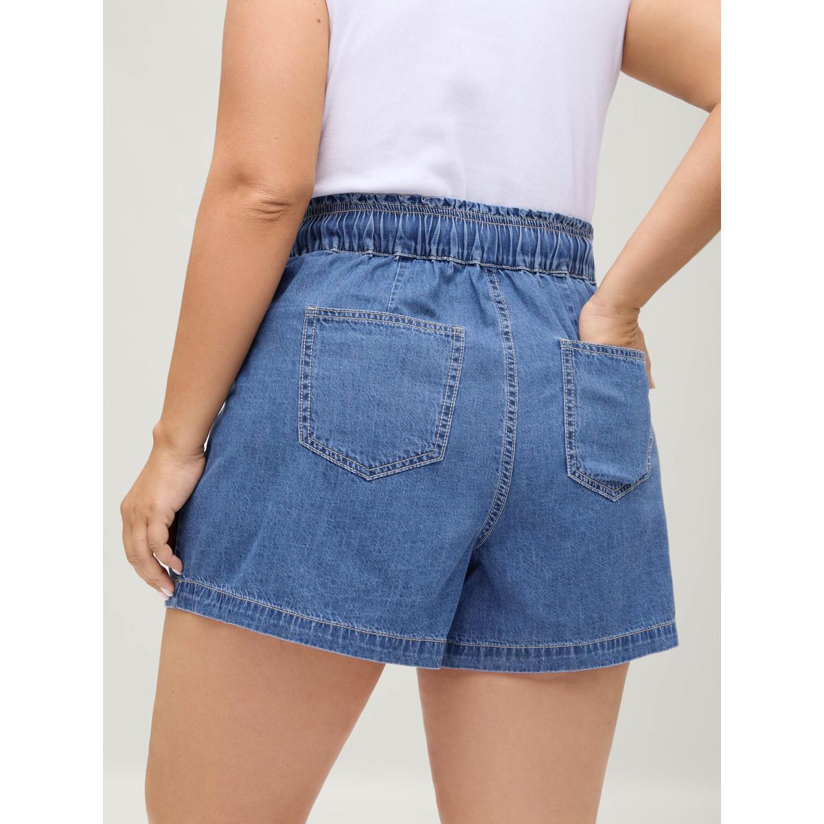 Plus Size Cotton Stretchy Waist Drawstring Classic Denim Shorts Women Midblue No stretch Everyday-Casual Slanted pocket Denim Shorts BloomChic 22/3X Product Image
