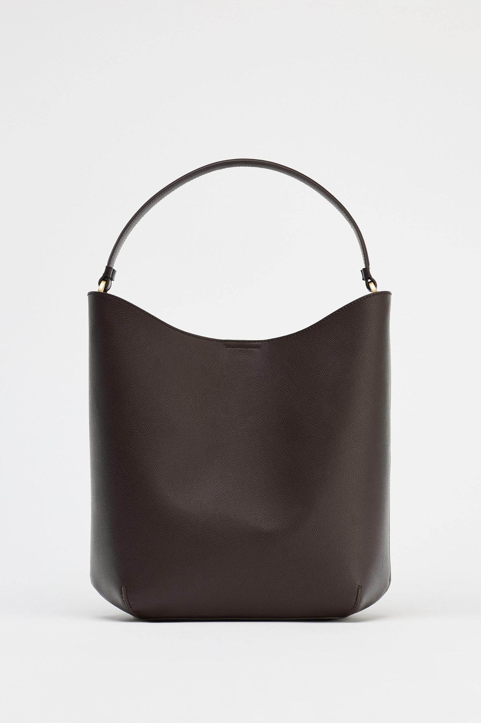 DETAIL SHOULDER BAG Product Image