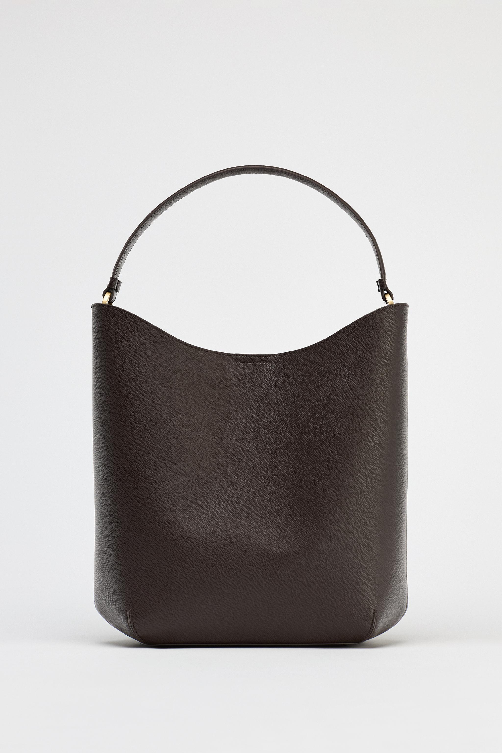 DETAIL SHOULDER BAG Product Image