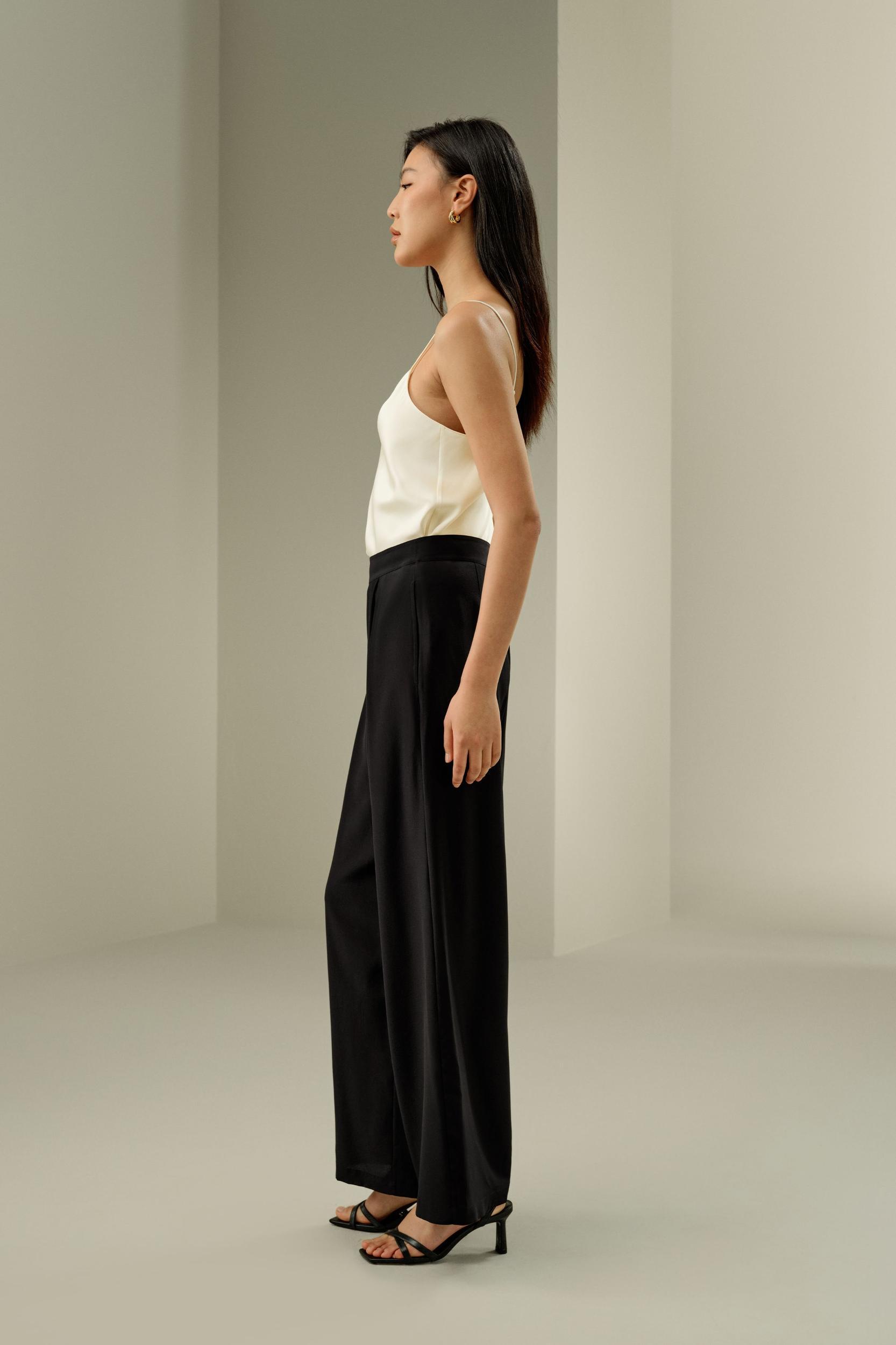 Smooth Silk Wide Leg Cropped Pants Product Image