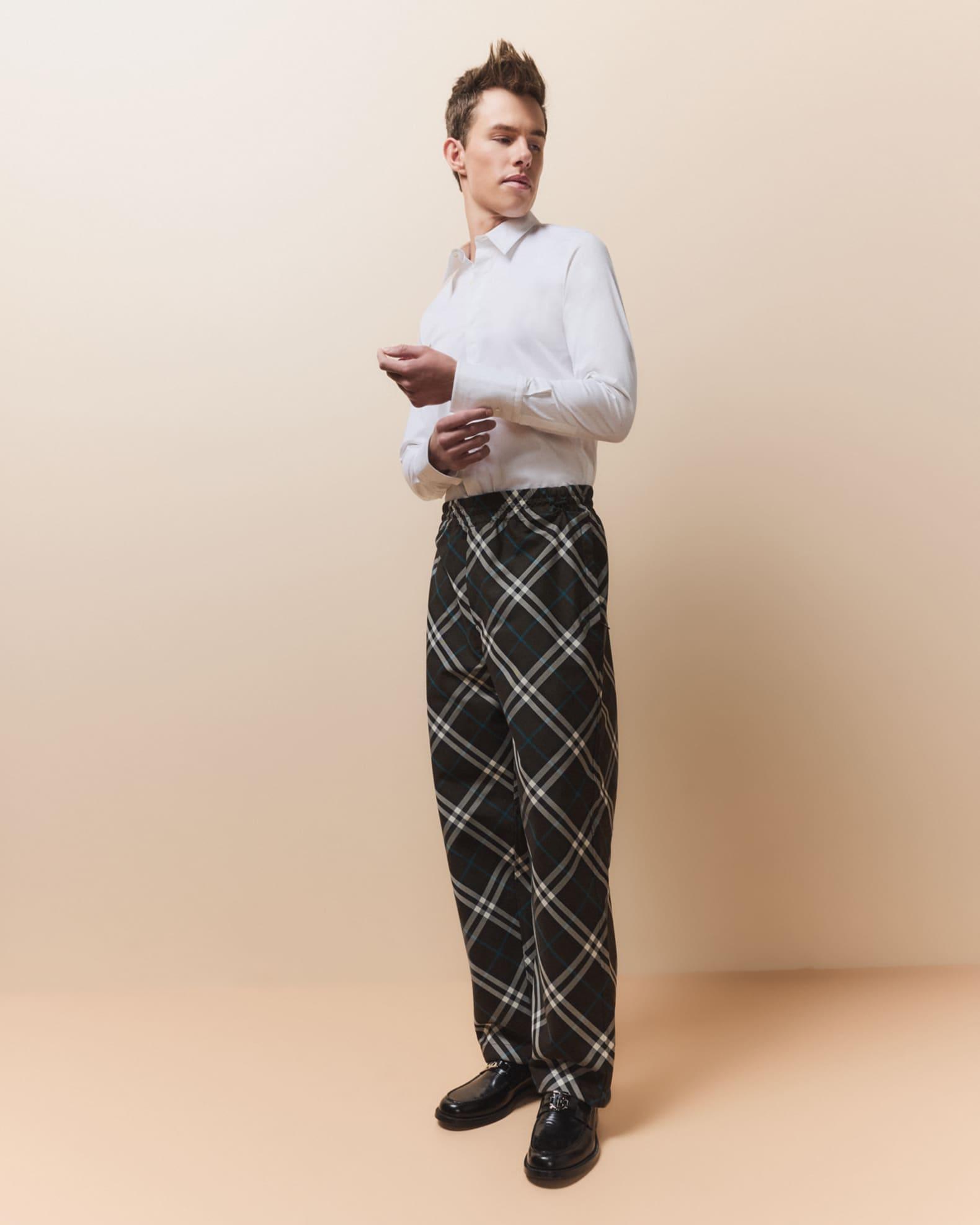 Men's IP Check Elastic-Waist Pants Product Image