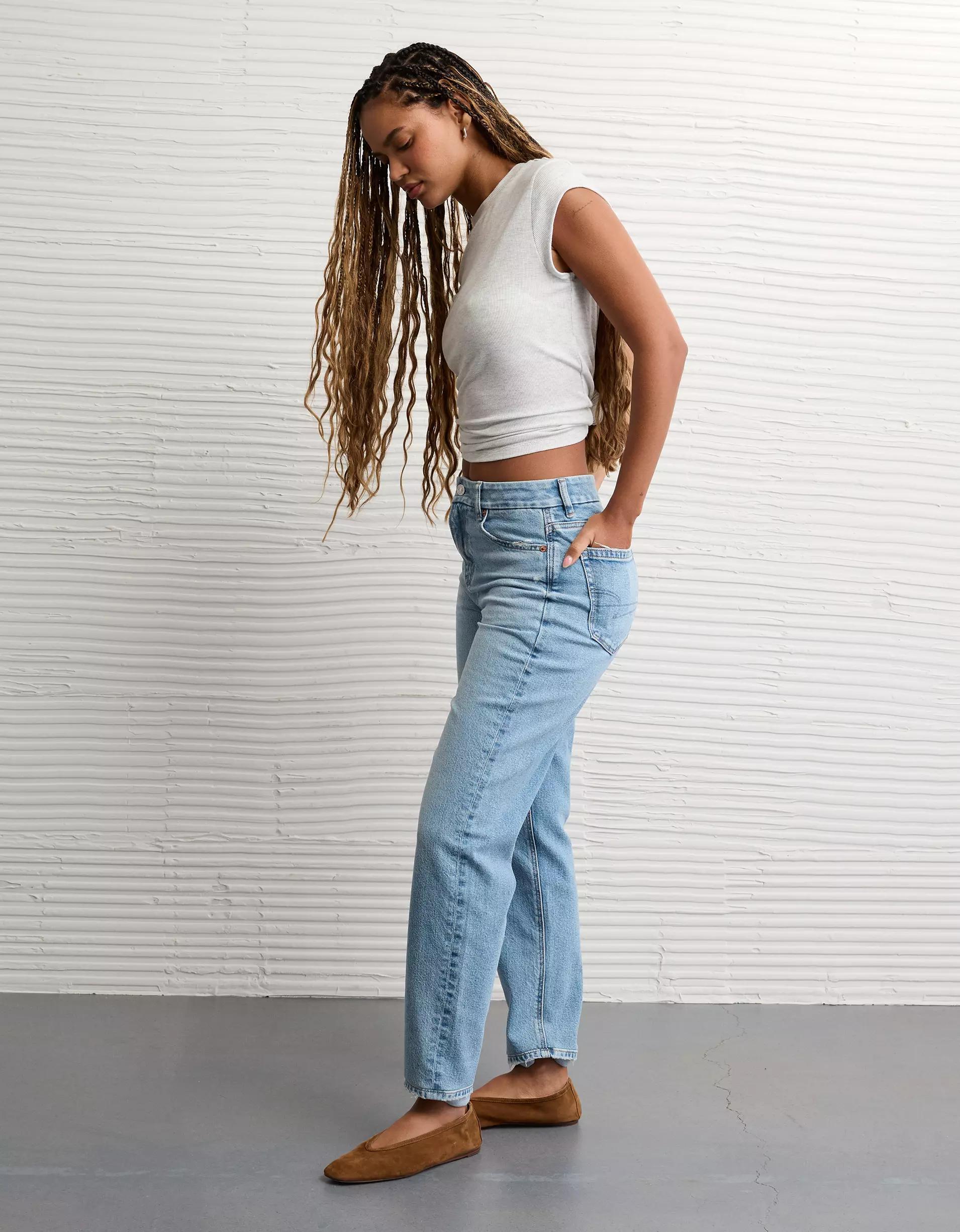 AE Strigid Curvy Mom Jean Product Image