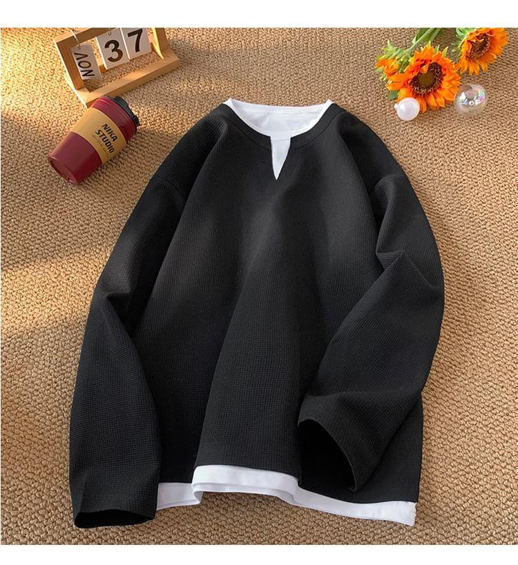 Long-Sleeve Crew Neck Plain Mock Two-Piece Oversized T-Shirt Product Image