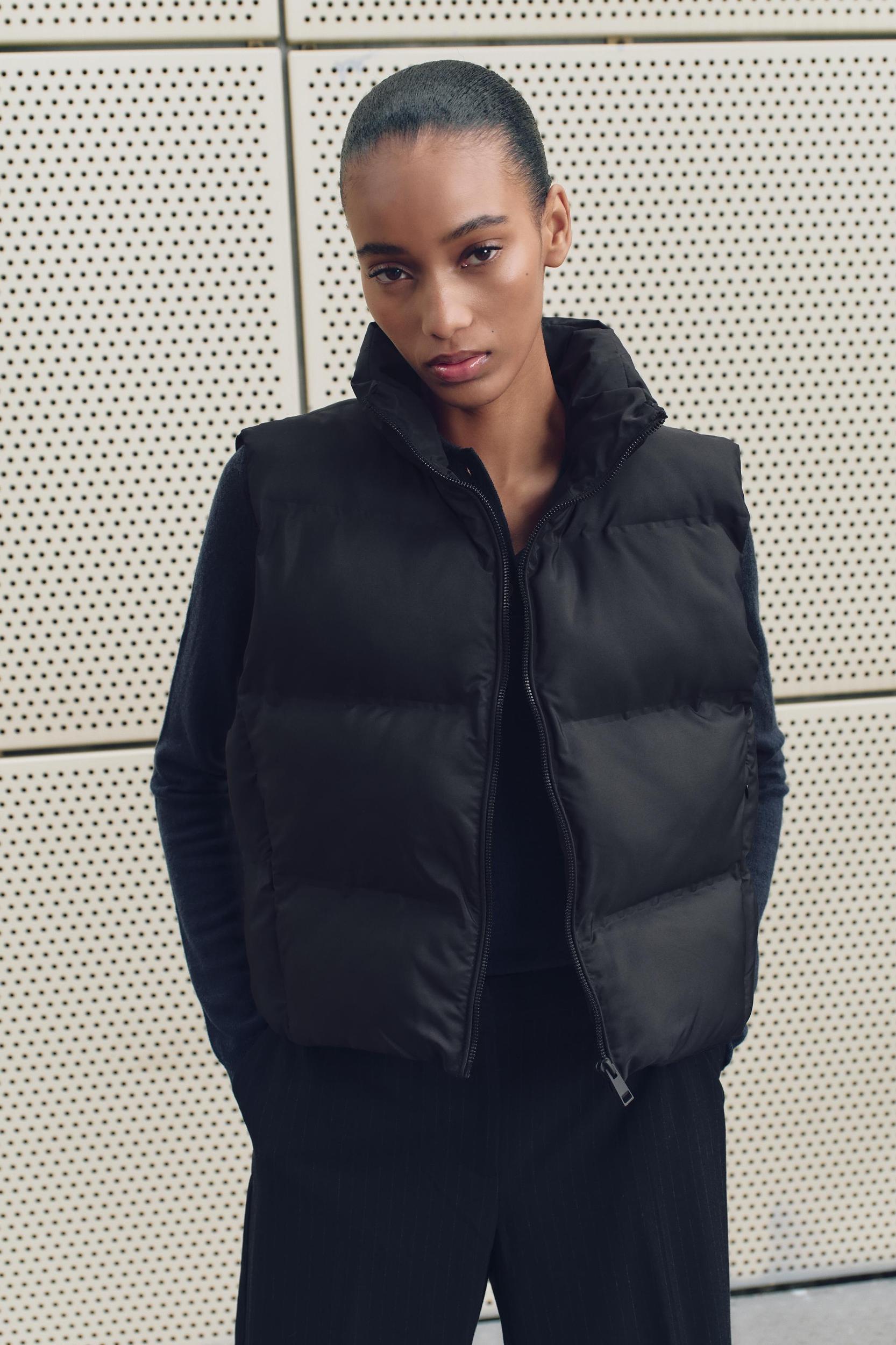 WATER REPELLENT WINDPROOF PUFFER VEST Product Image