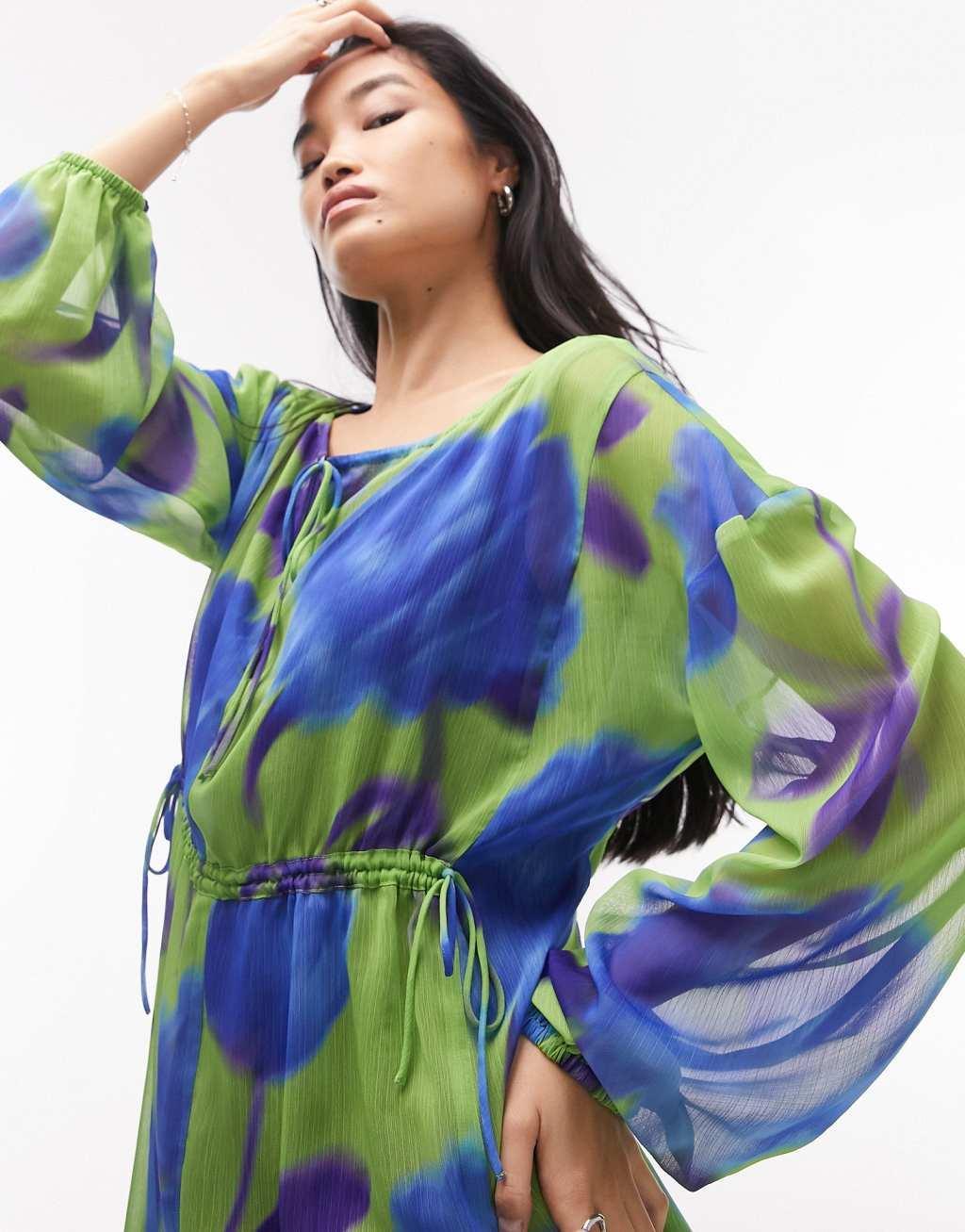 Topshop long sleeve v-neck chuck on midi dress Product Image