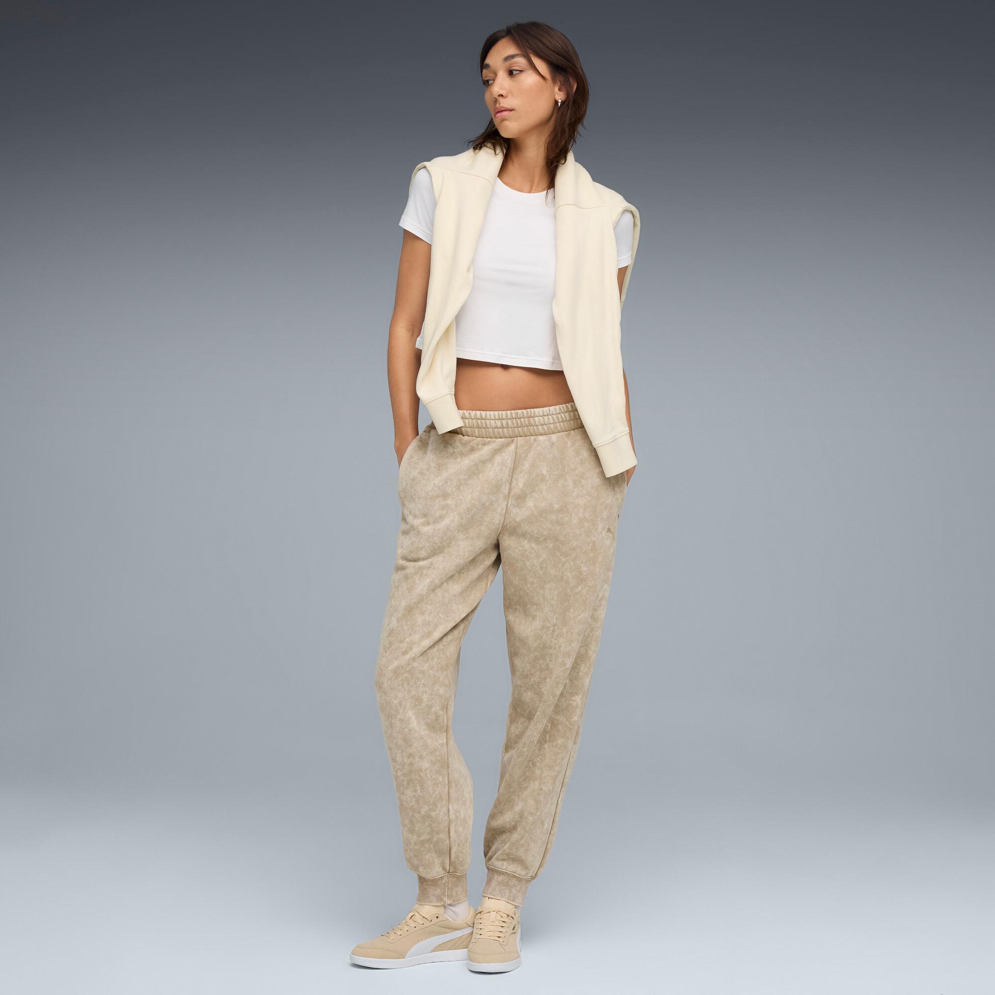 ESS ELEVATED Wash Sweatpants Women Product Image