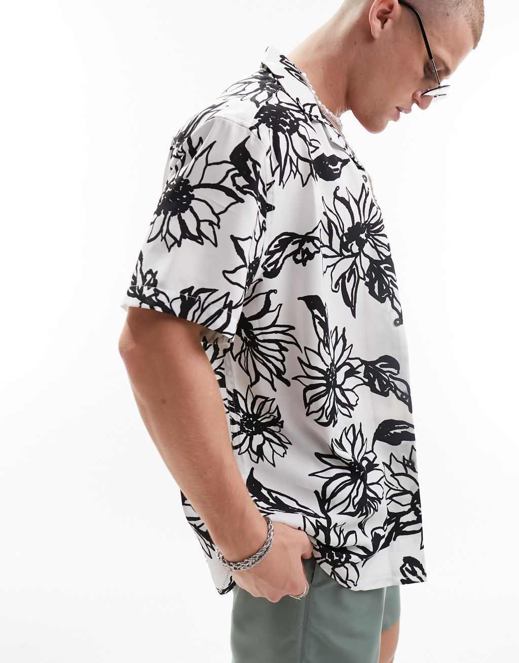 ASOS DESIGN relaxed camp collar shirt in scribble sunflower print Product Image
