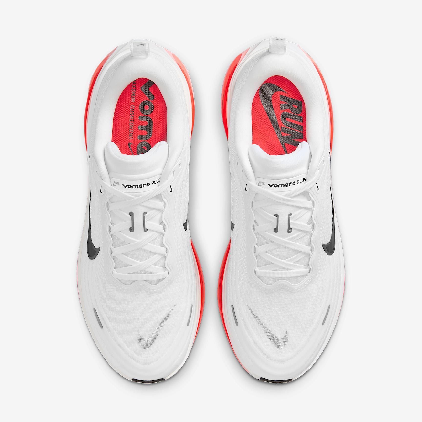 Nike Vomero Plus Men's Road Running Shoes (Extra Wide) Product Image