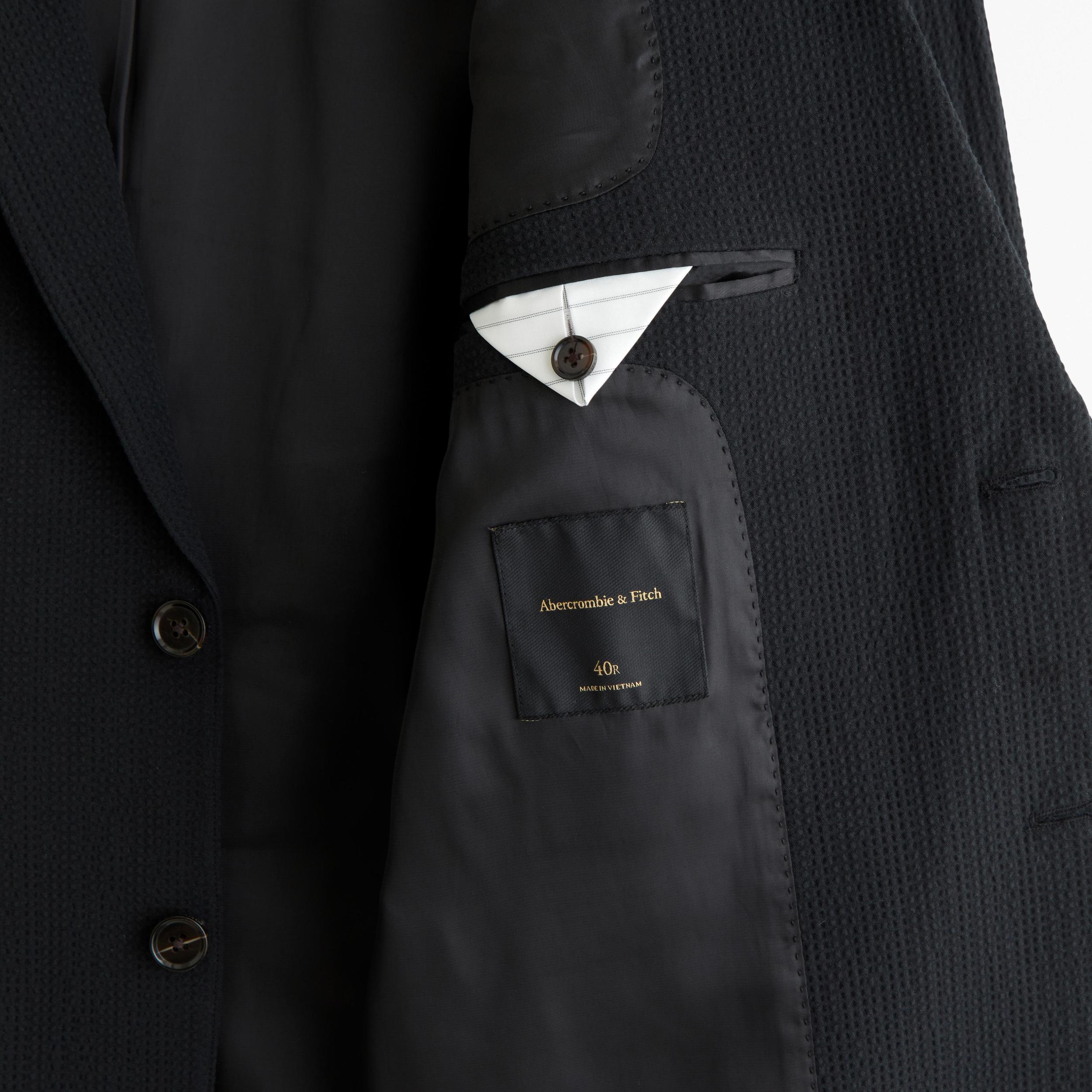 The A&F Collins Tailored Classic Seersucker Blazer Product Image