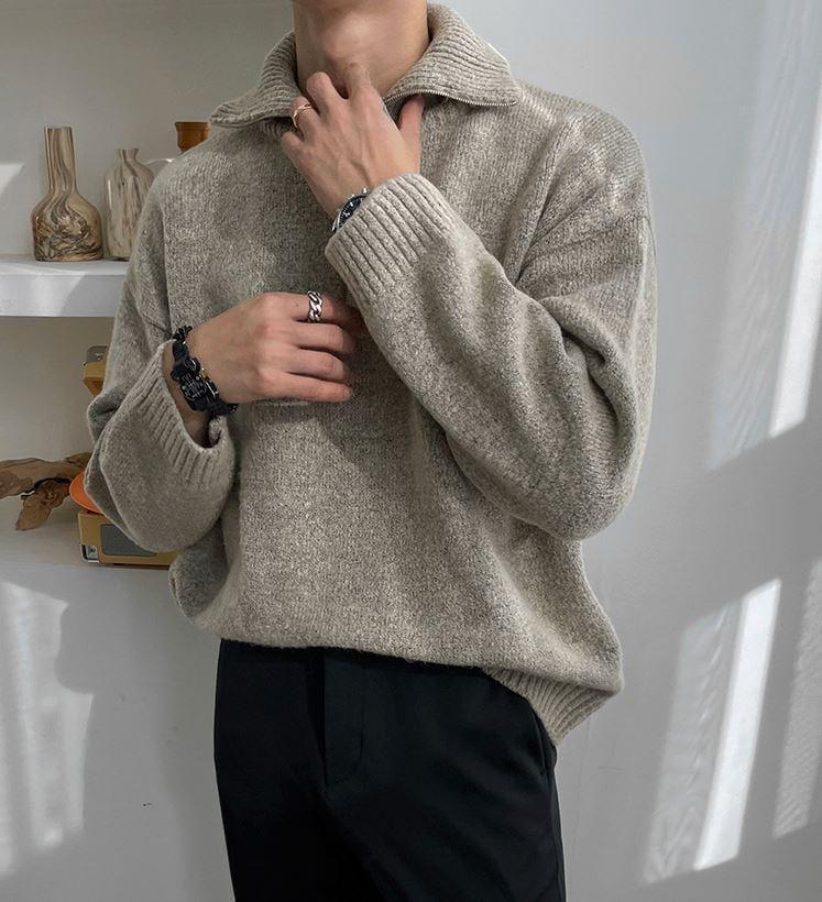 RT No. 5555 KNITTED HALF TURTLENECK COLLAR HALF ZIP-UP SWEATER Product Image