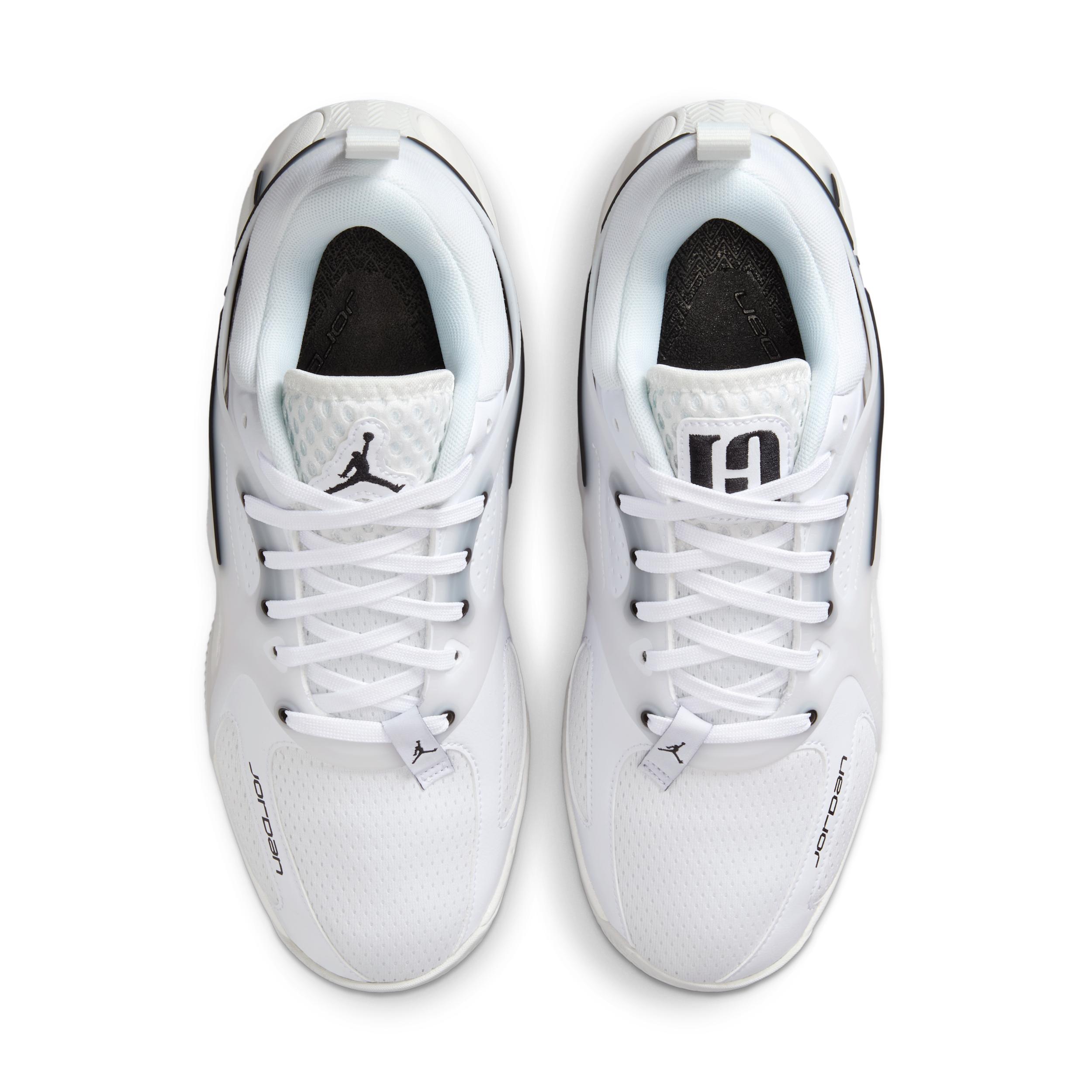 Women's Jordan Heir Series "Triple White" Basketball Shoes Product Image