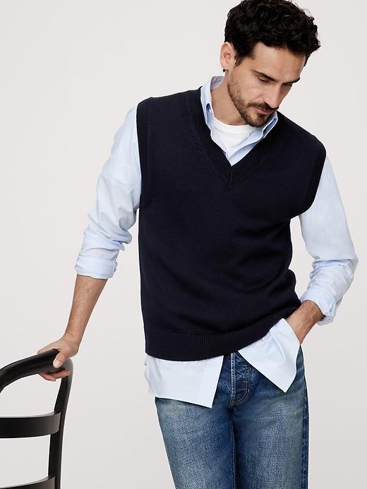 Merino Sweater Vest Product Image