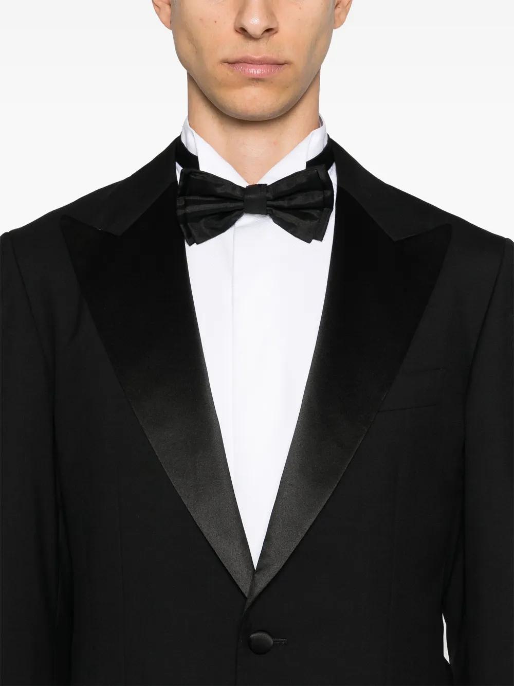 contrasting lapels two-piece dinner suit Product Image