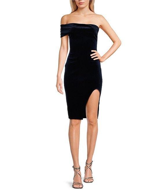 B. Darlin Off-The-Shoulder Velvet Knee Length Bodycon Dress Product Image