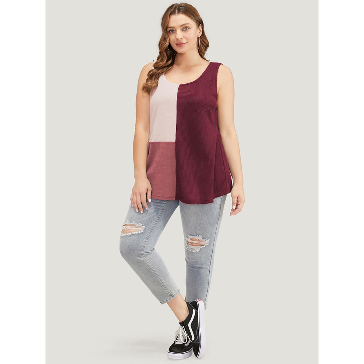 Plus Size Colorblock Contrast Sleeveless Waffle Knit Tank Top Women Burgundy Casual Contrast Scoop Neck Dailywear Tank Tops Camis BloomChic 30/6X Product Image