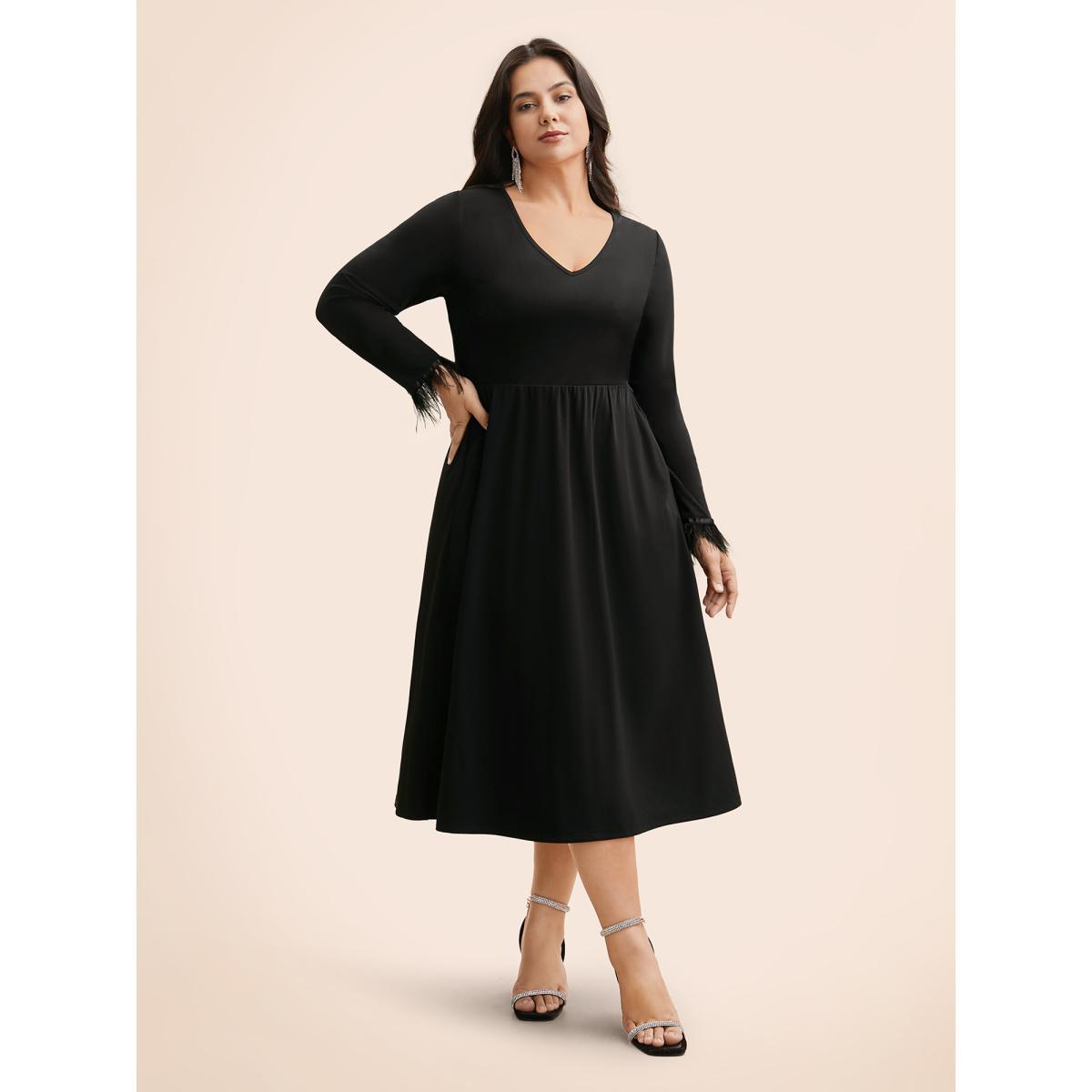 Plus Size V Neck Patchwork Fuzzy Trim Dress Black Women Cocktail Tassels Party Curvy Bloomchic 30/6X Product Image
