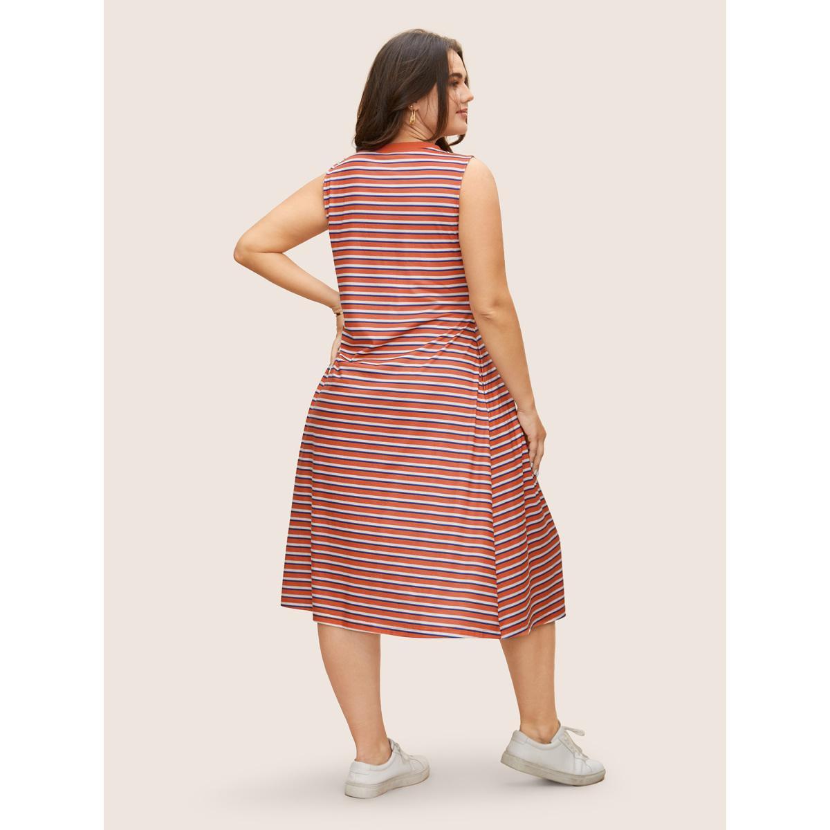 Plus Size Contrast Striped Pleated Pocket Tank Dress DustyPink Women Casual Contrast Round Neck Sleeveless Curvy BloomChic 30/6X Product Image