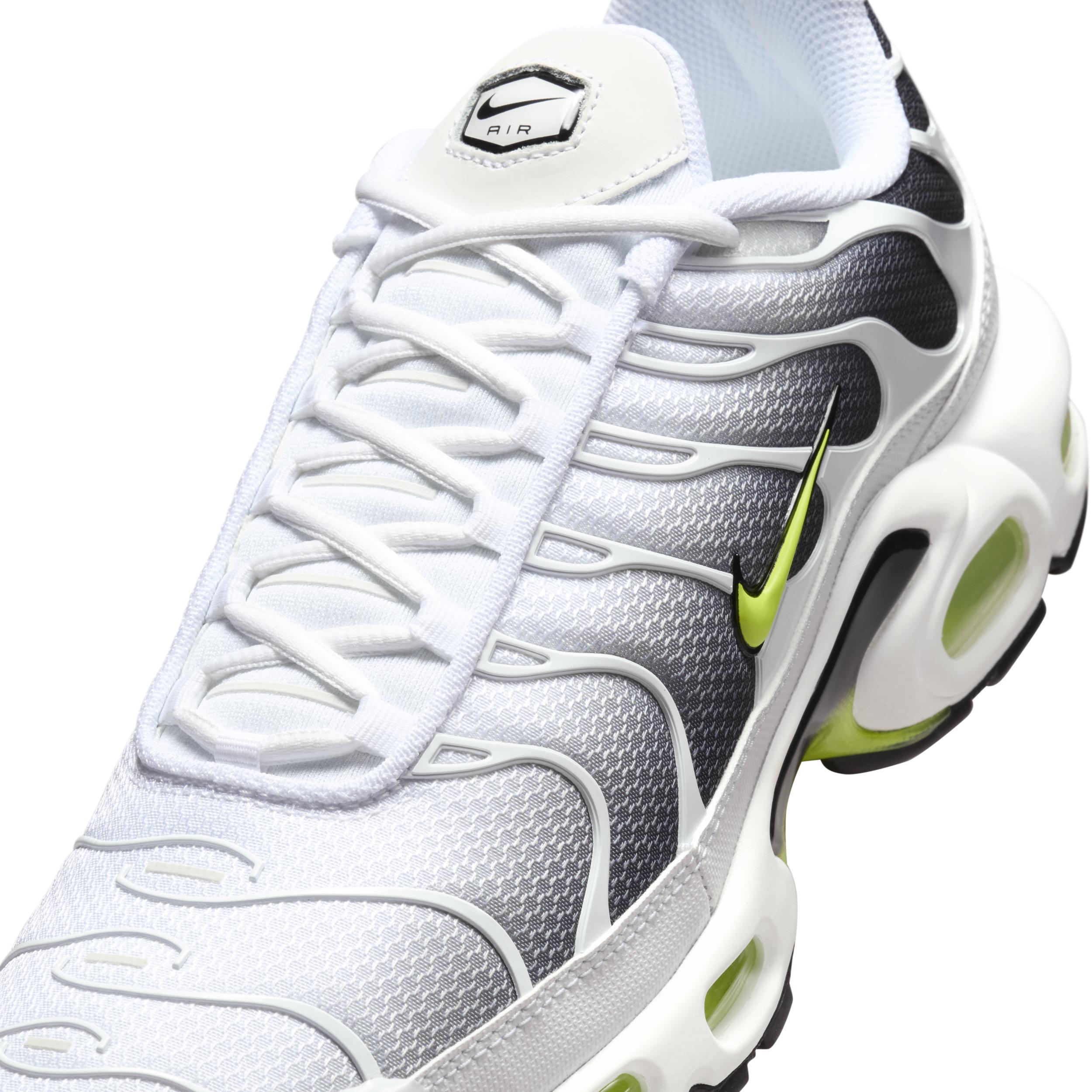 Nike Men's Air Max Plus Shoes Product Image