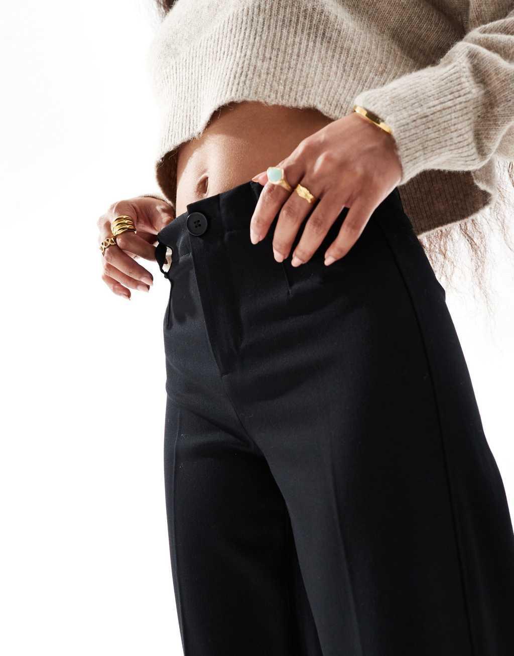 Bershka Petite wide leg dad pants Product Image