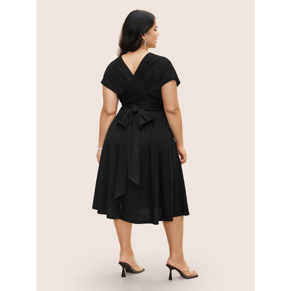 Plus Size Everywhere Dress - Monochromatic V Neck Wrap Dress Black Women Elegant V-neck Sleeveless Curvy BloomChic 22-24/3X Product Image