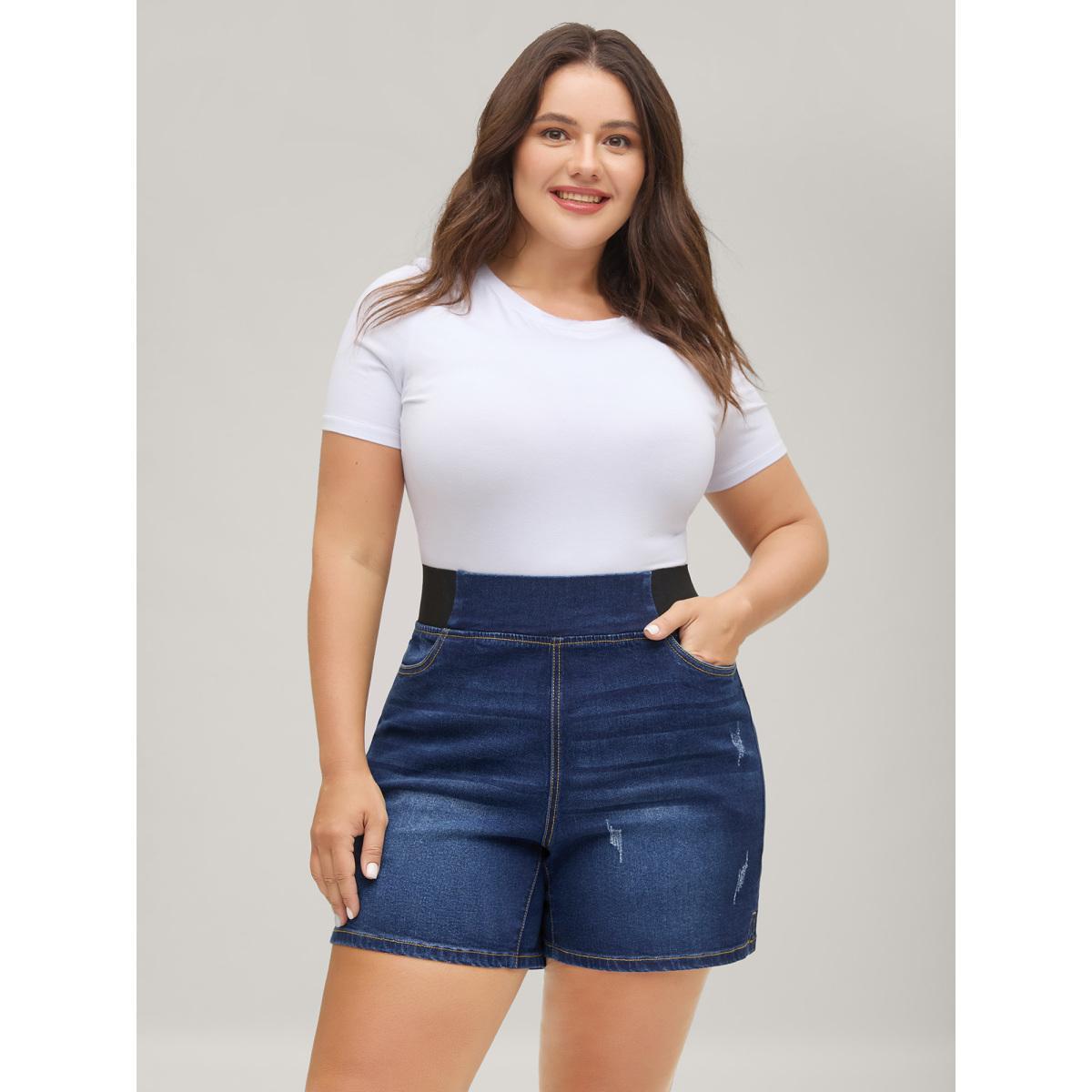 Plus Size Pull-On Stretchy Waist Denim Shorts Women Darkindigo Medium stretch Everyday-Casual Slanted pocket Denim Shorts BloomChic 10/M Product Image