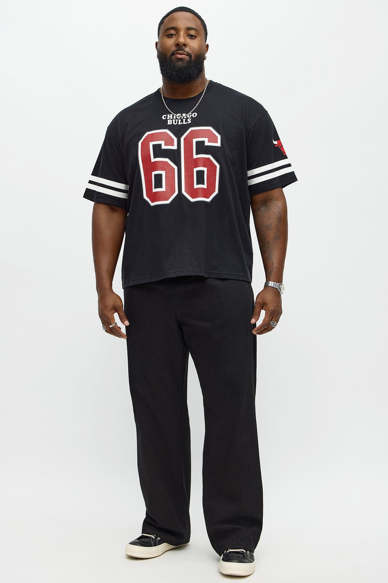 Bulls Boxy Number Tee - Black Product Image