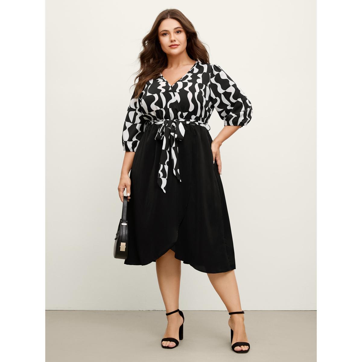 Plus Size Retro Wavy Print Stretchy Waist Midi Dress Black Women Overlap Collar Elbow-length sleeve Curvy BloomChic 30/6X Product Image
