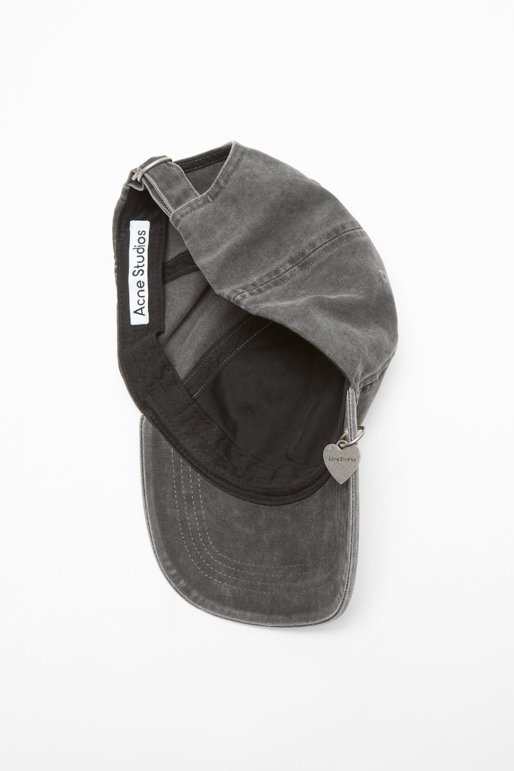 Twill cap pendant Product Image