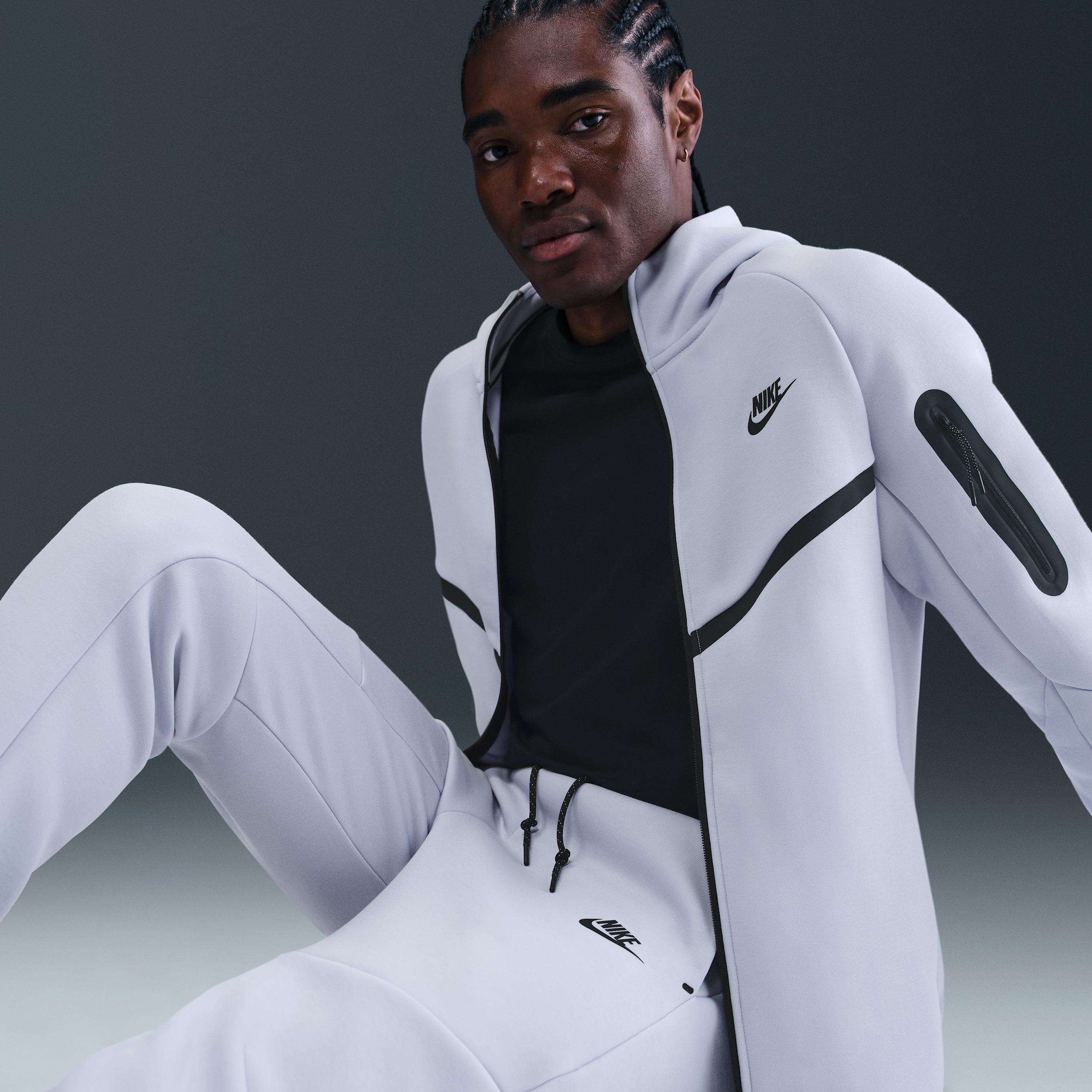 Nike Men's Tech Fleece Jogger Pants Product Image